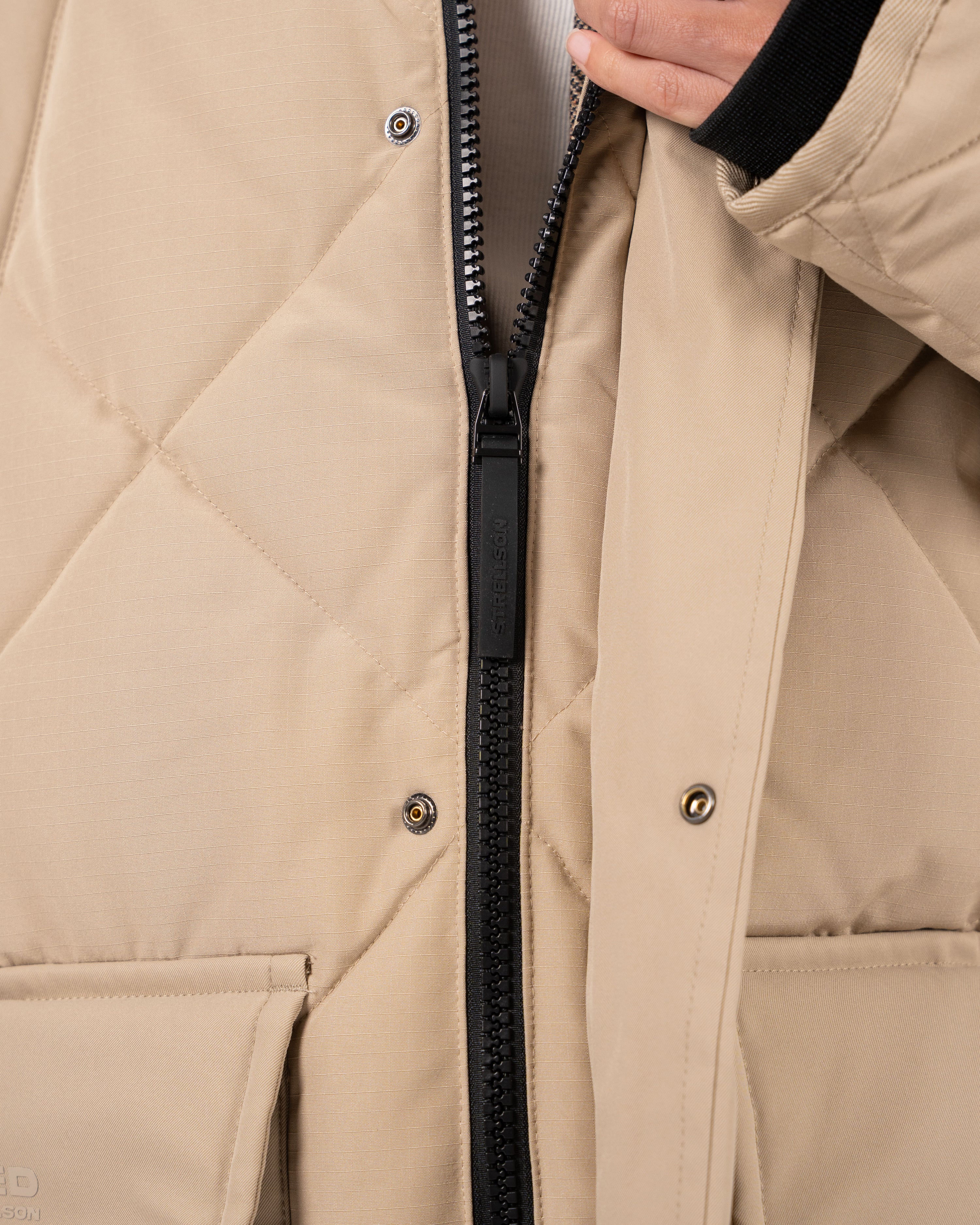 The Swiss Yuppie Winter Parka Sand