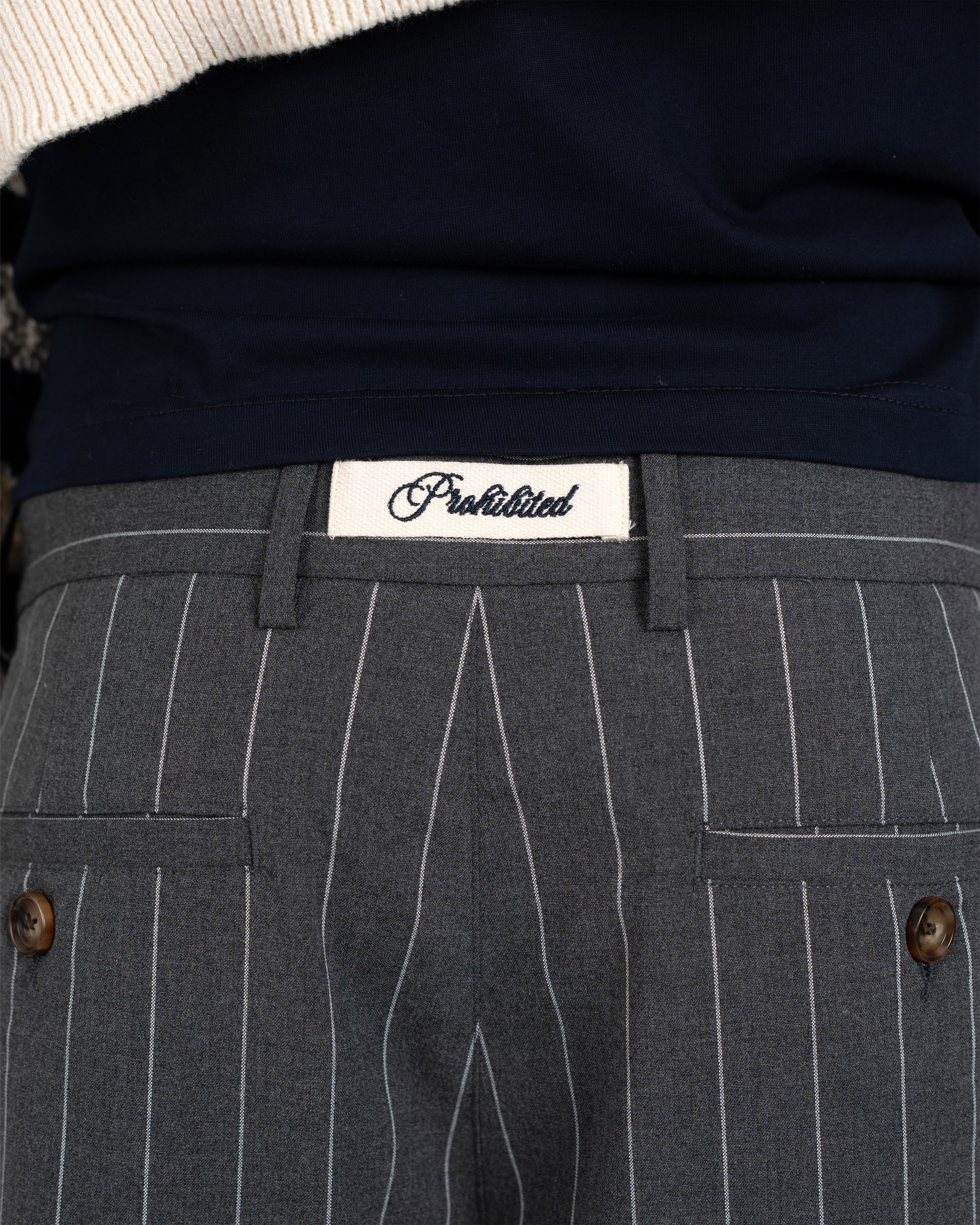Newport Pleated Shorts Dark Grey