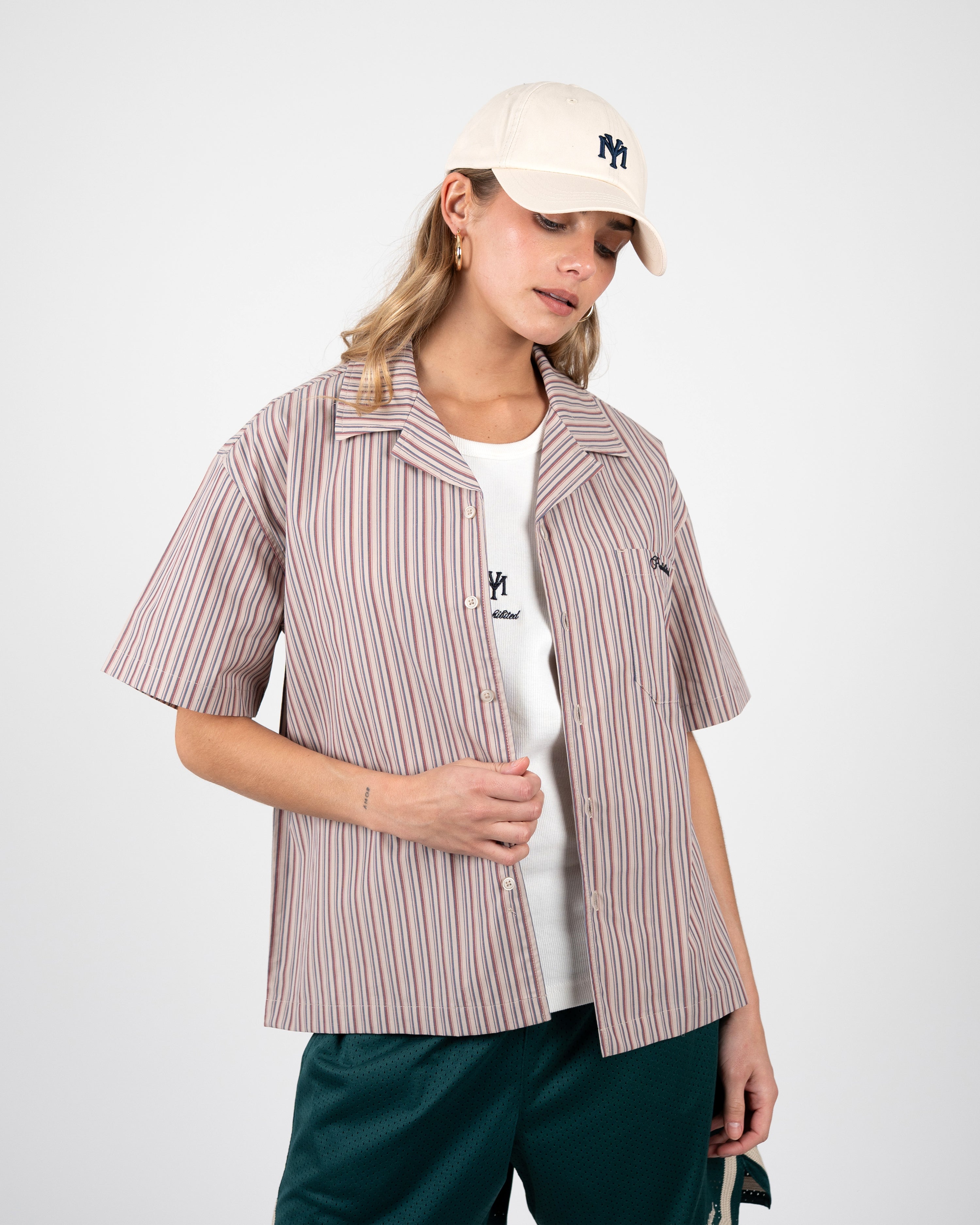 Vineyard Breeze Shirt Red