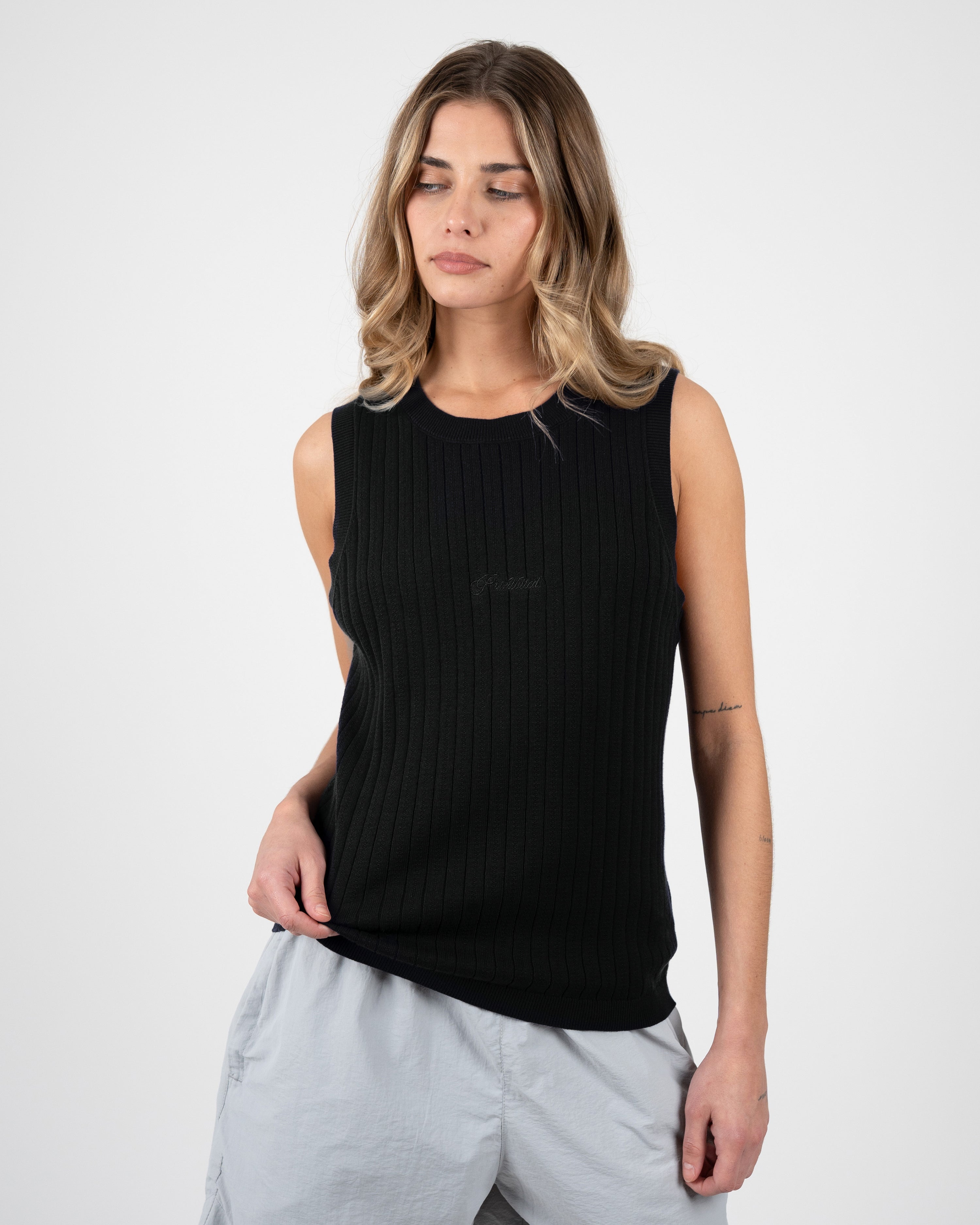 Weekend Tank Top Black