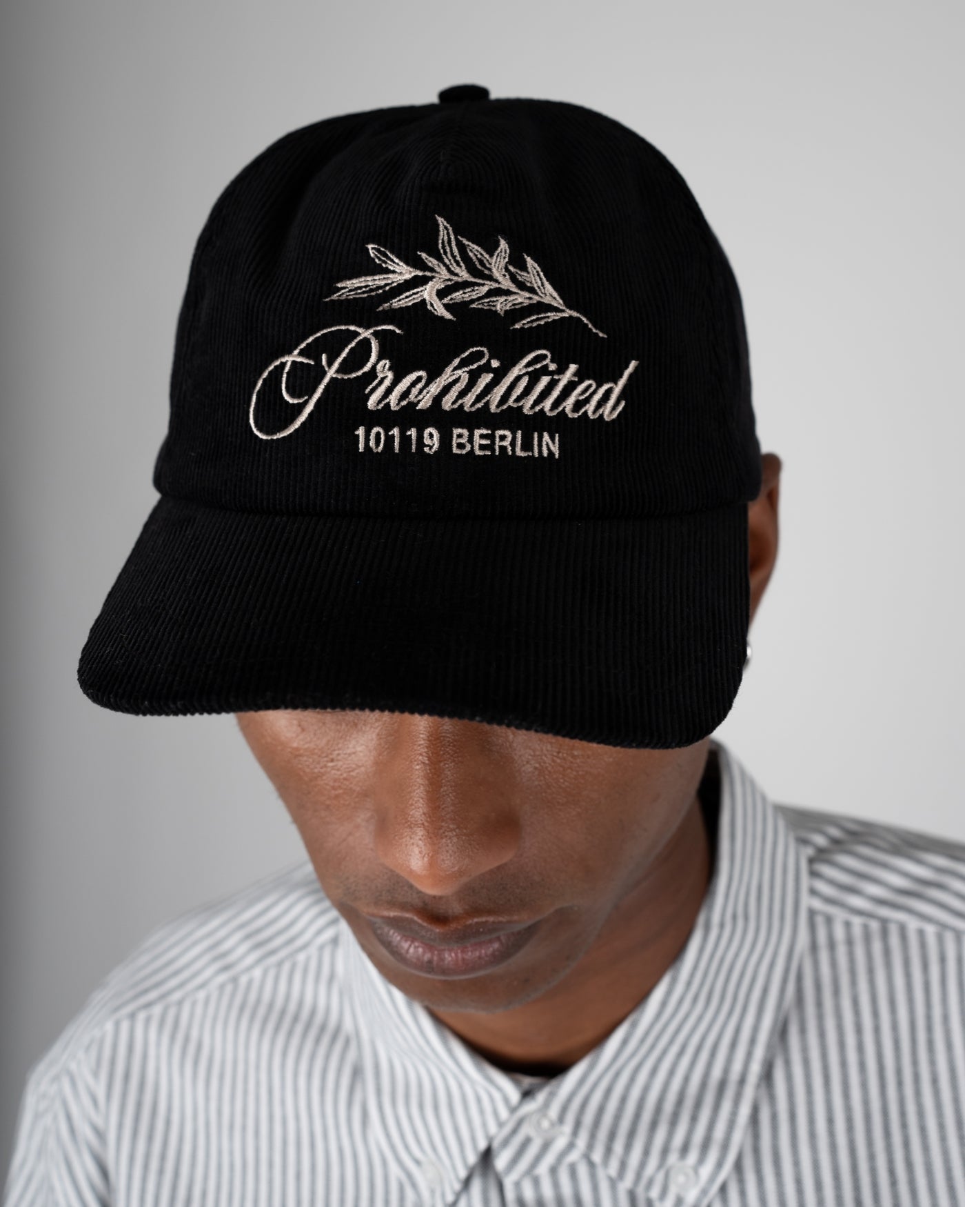Leaf Corduroy Cap | Black