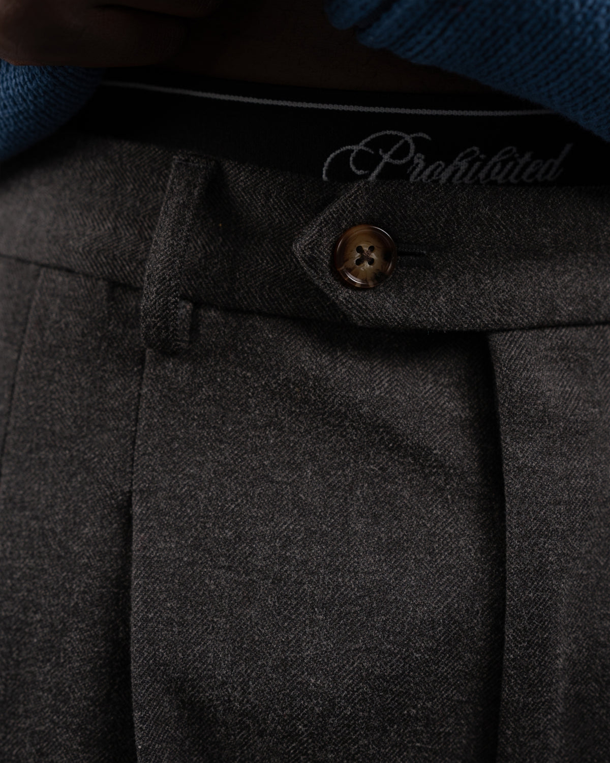 Powder Pleated Pants | Dark Grey