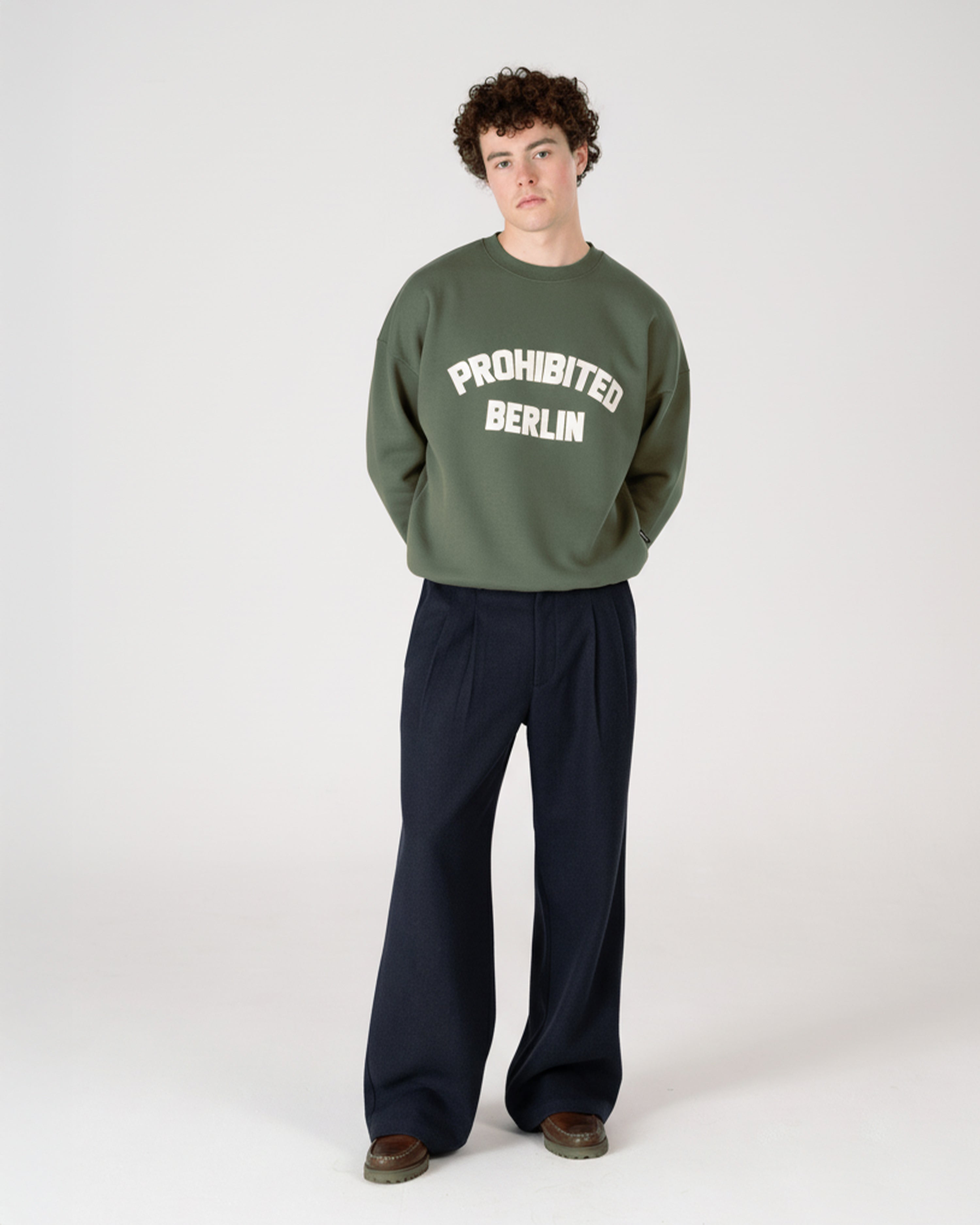 Berlin PB Crew Neck Olive