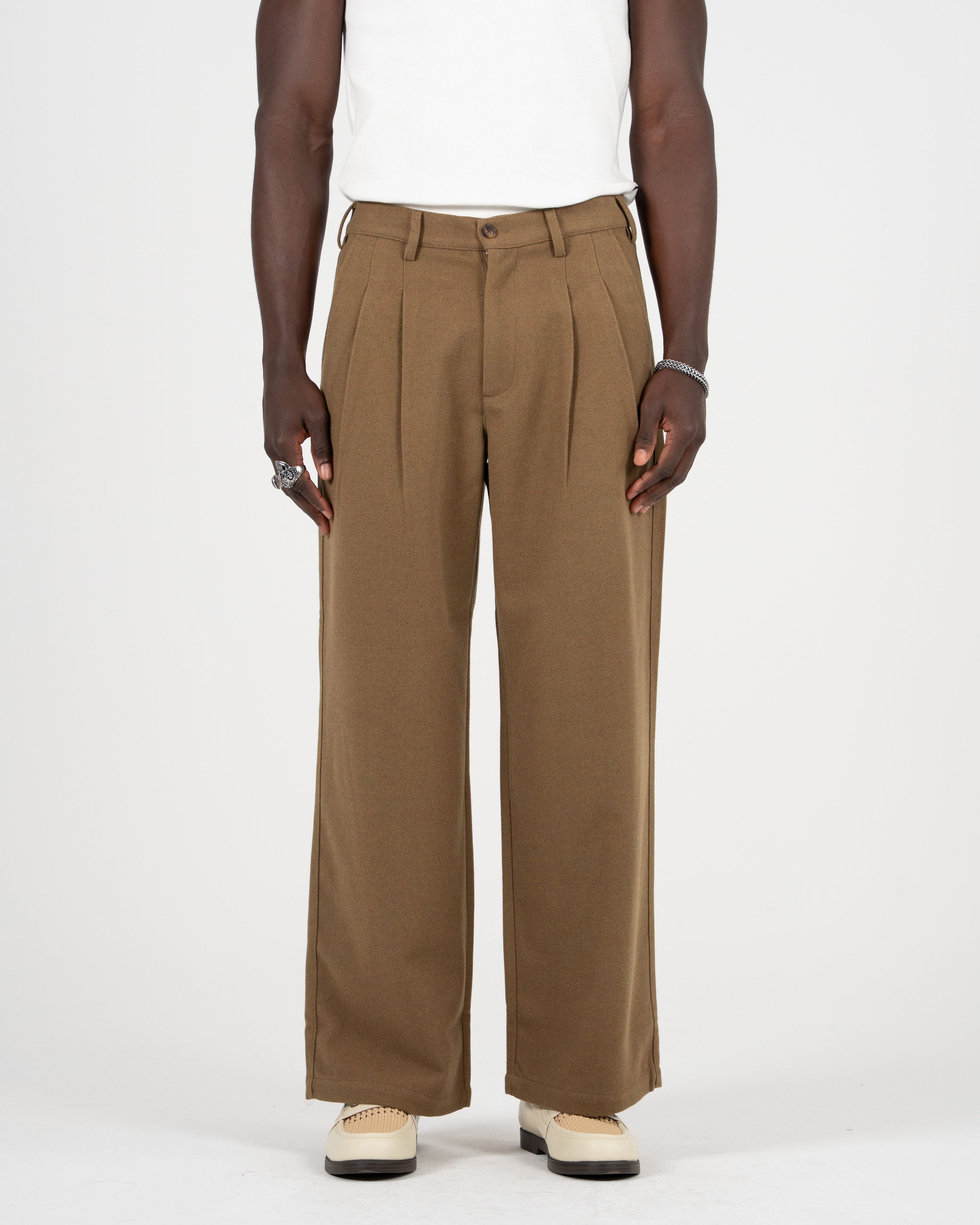 Double Pleated Club Pants Camel