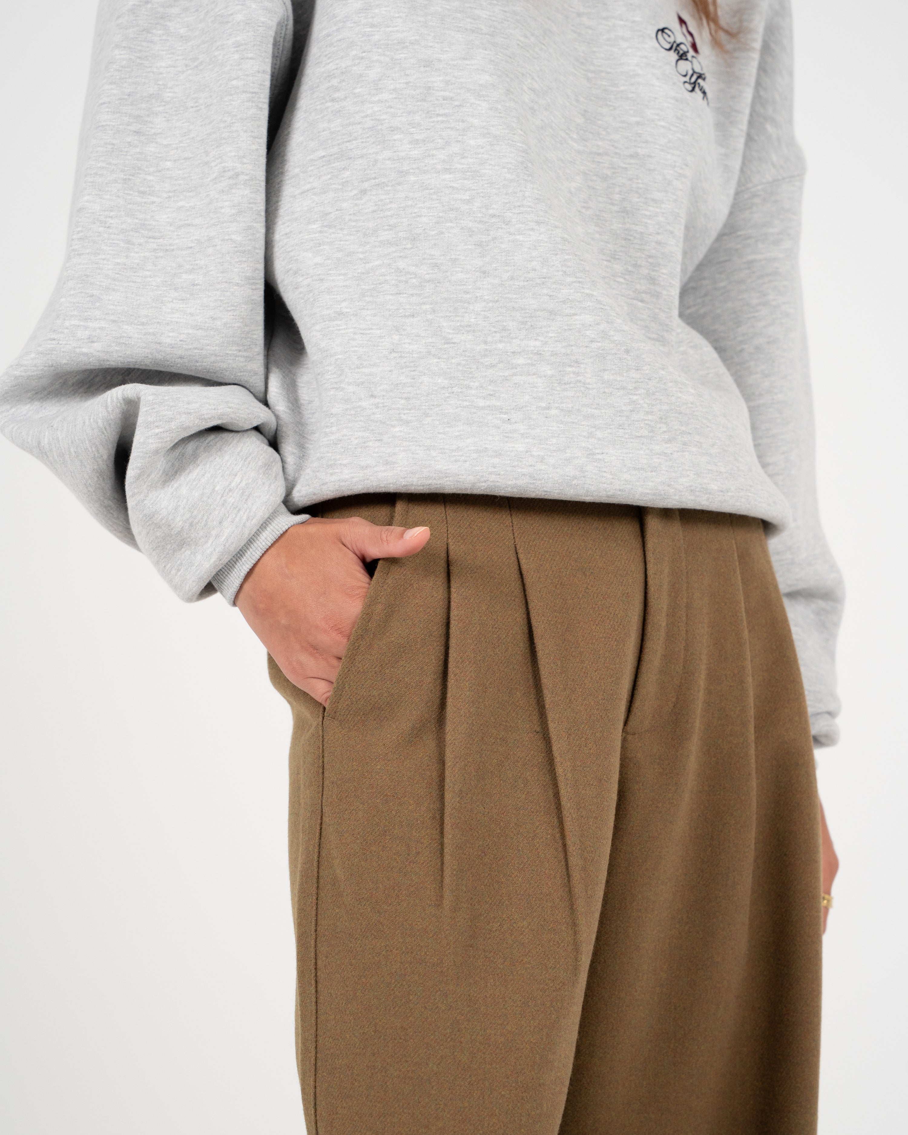 Double Pleated Club Pants Camel