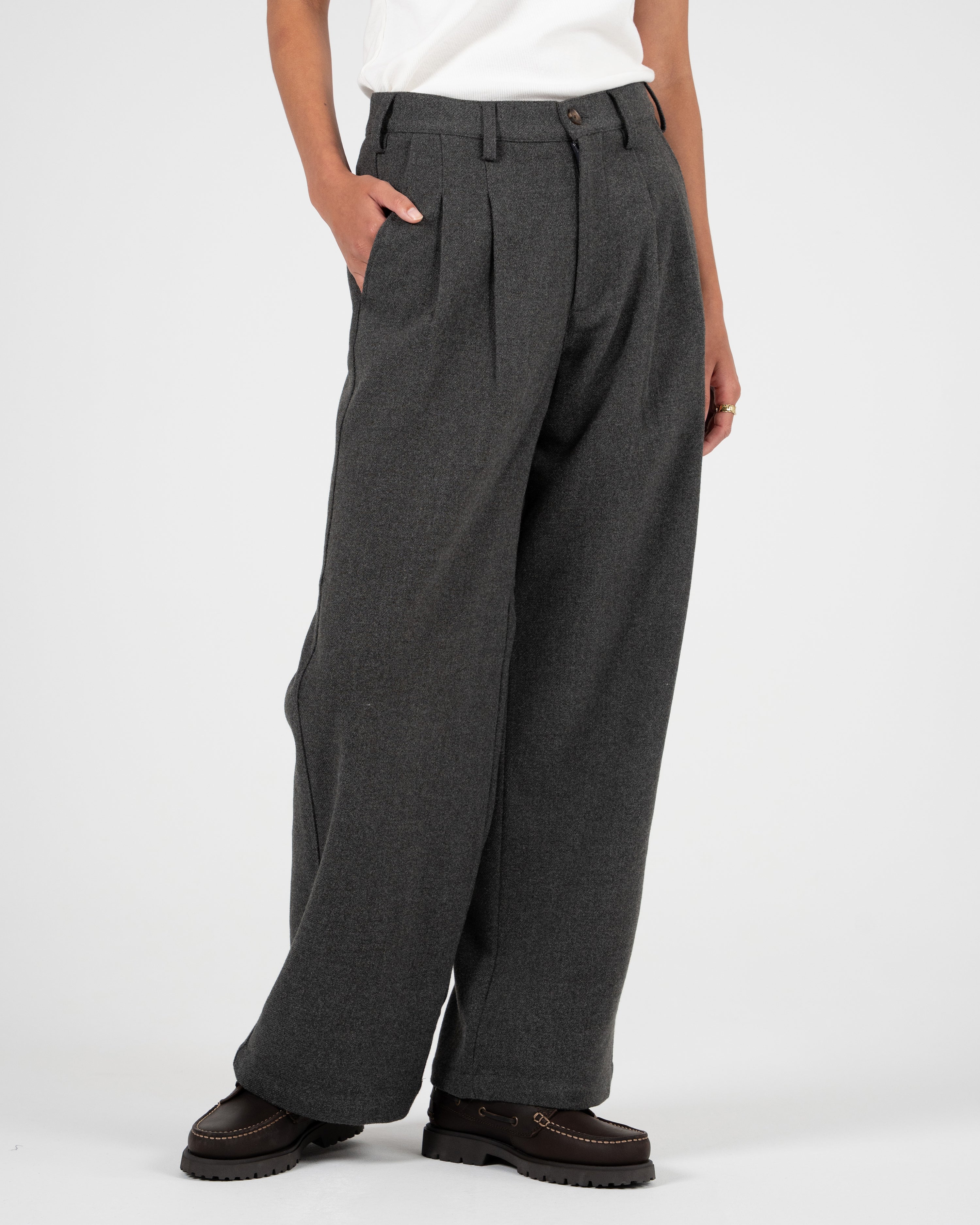 Double Pleated Club Pants Dark Grey