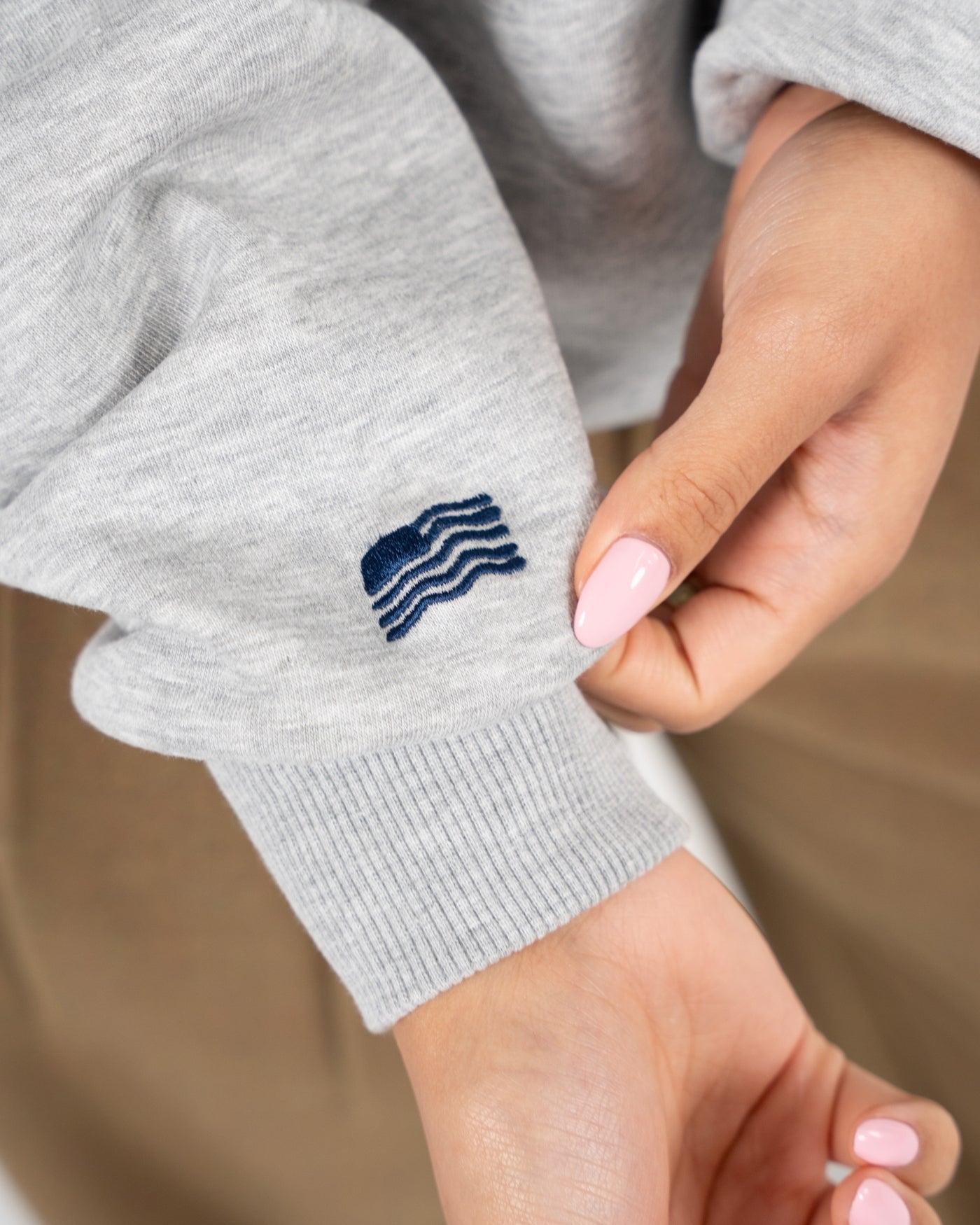 Emblem Patch Crew Neck | Grey Melange