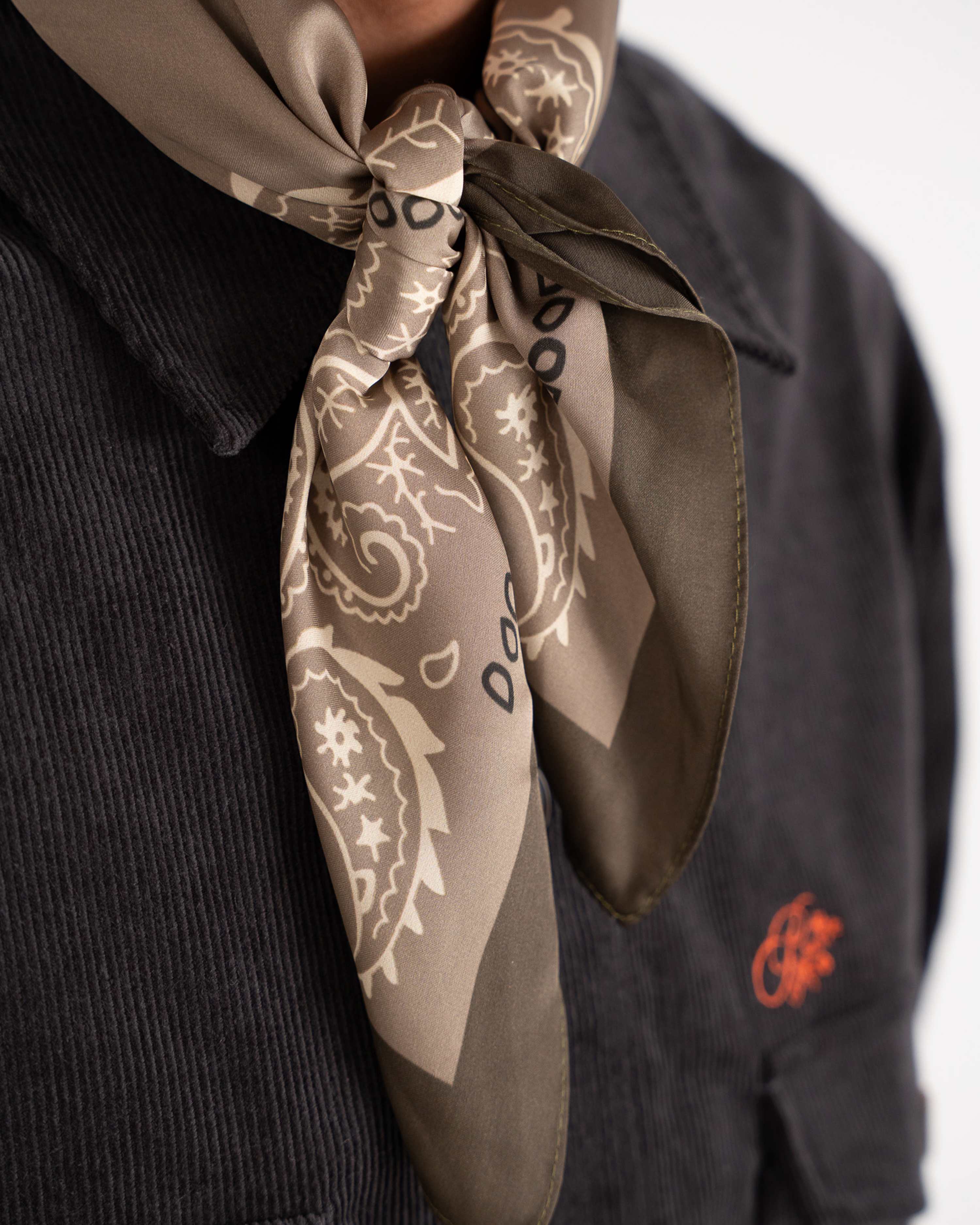 Escapism Scarf Brown