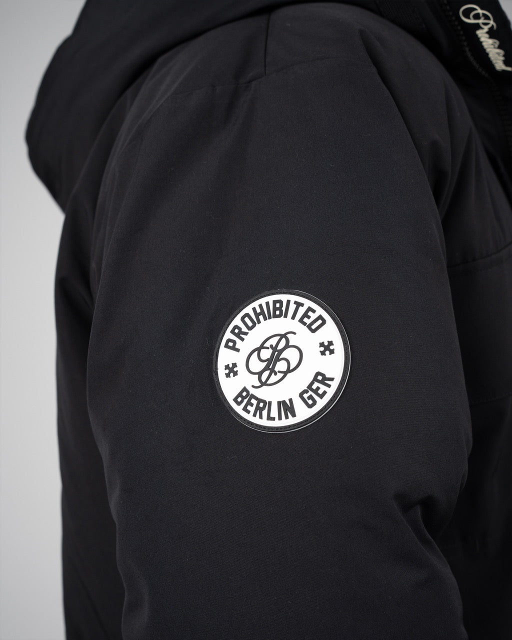 Peter Parka | Black
