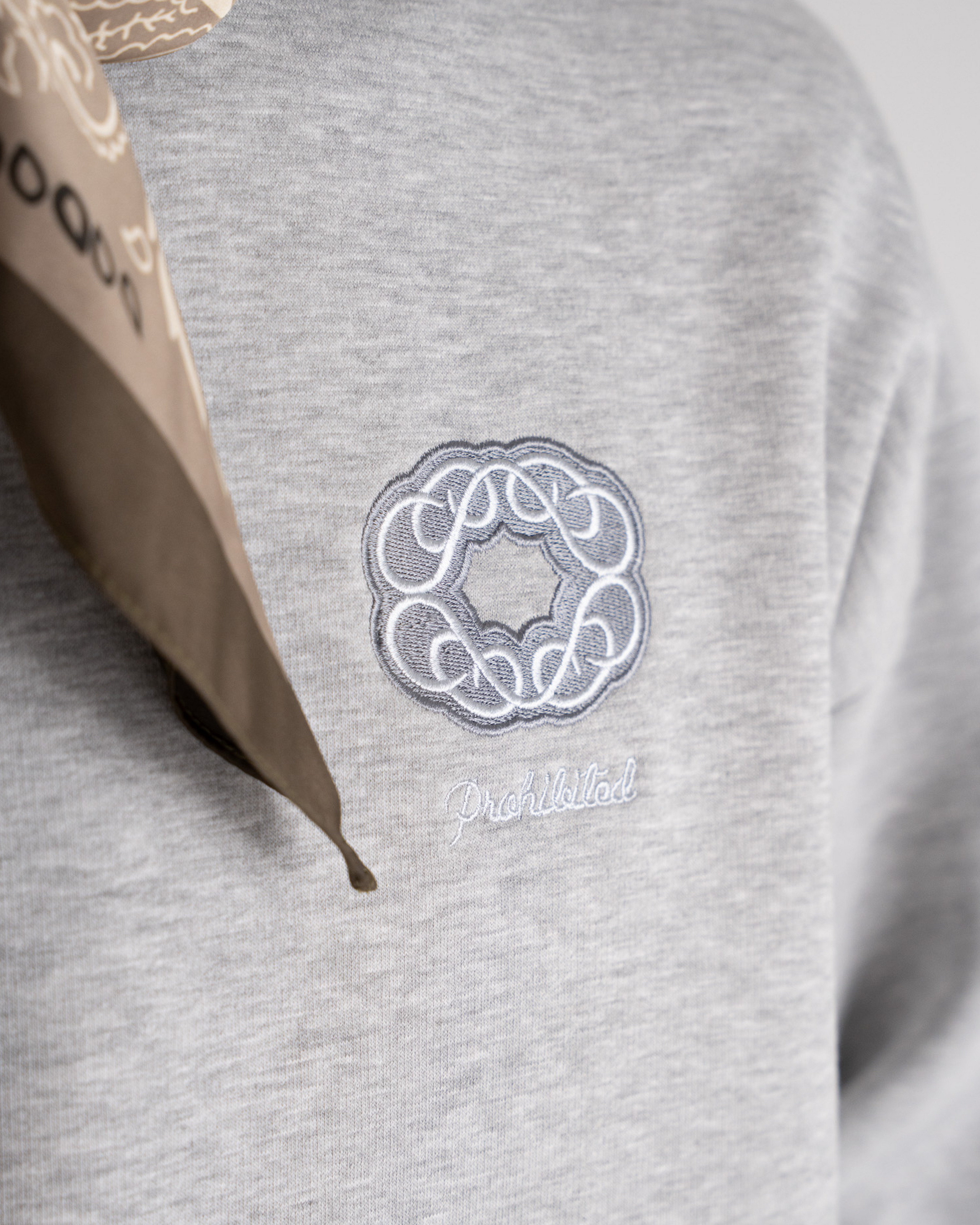 Legacy Crew Neck Grey Melange