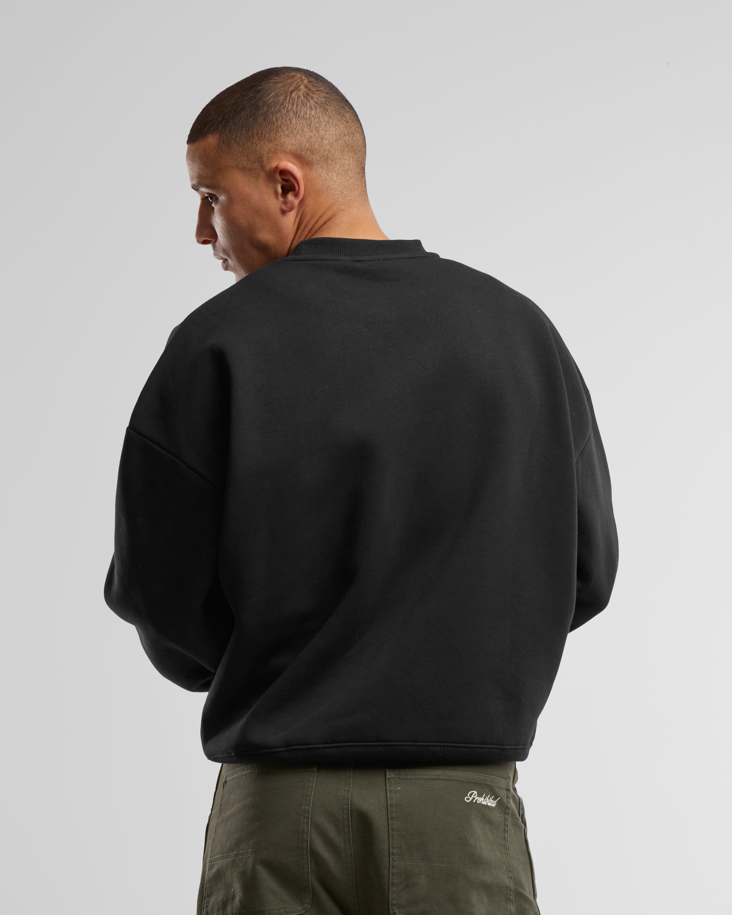 Black and white crew neck deals