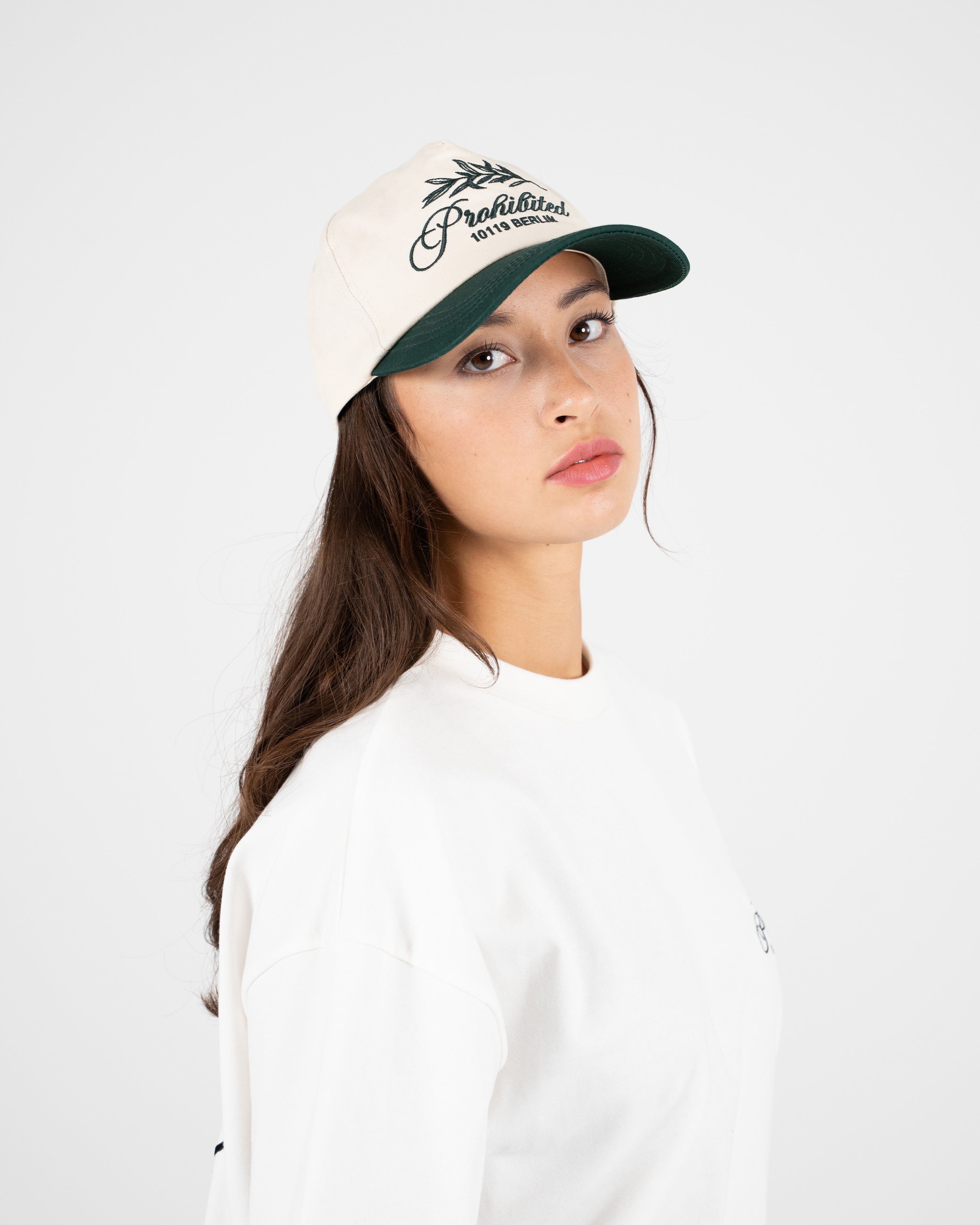 PB Leaf Cap Off-White