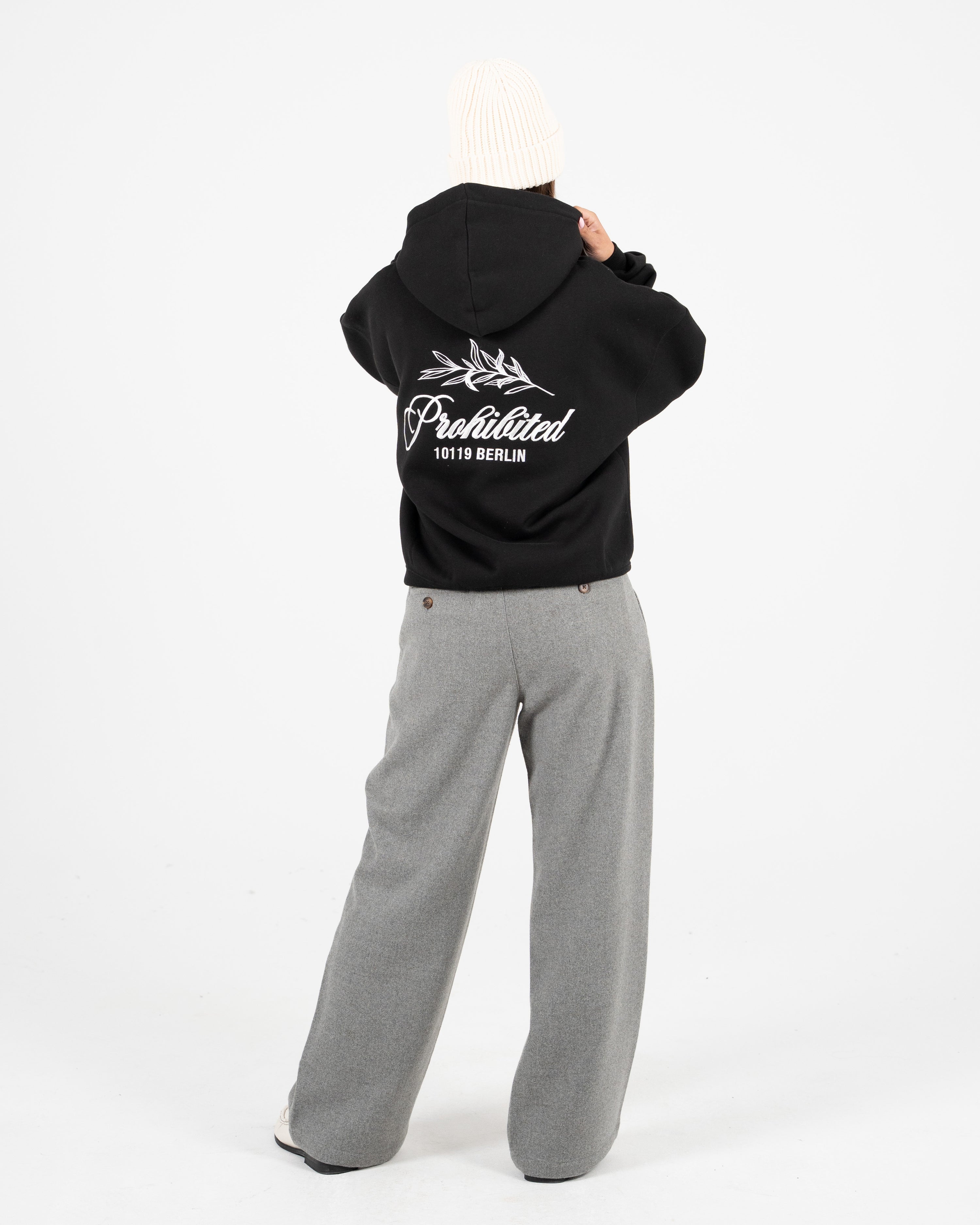 PB Leaf Hoodie Black