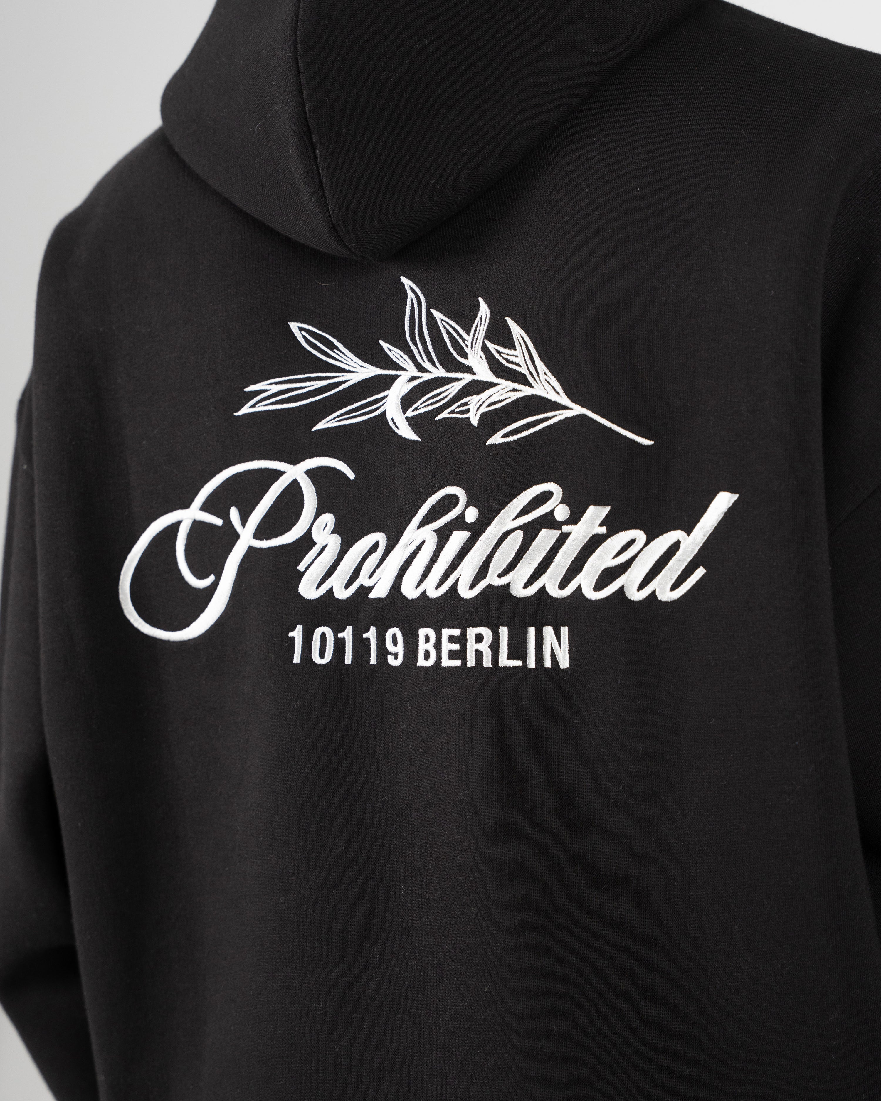 PB Leaf Hoodie Black