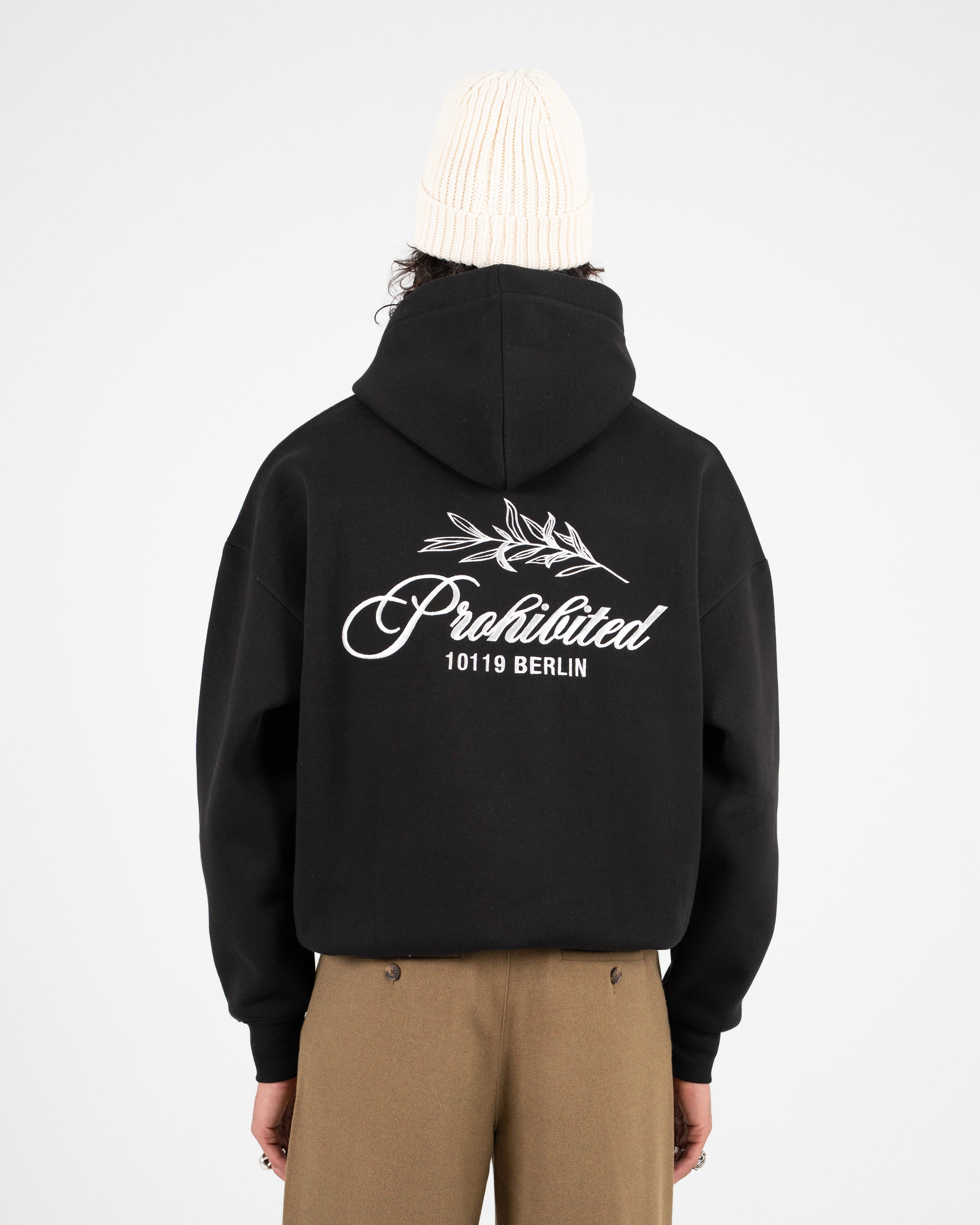 PB Leaf Hoodie Black