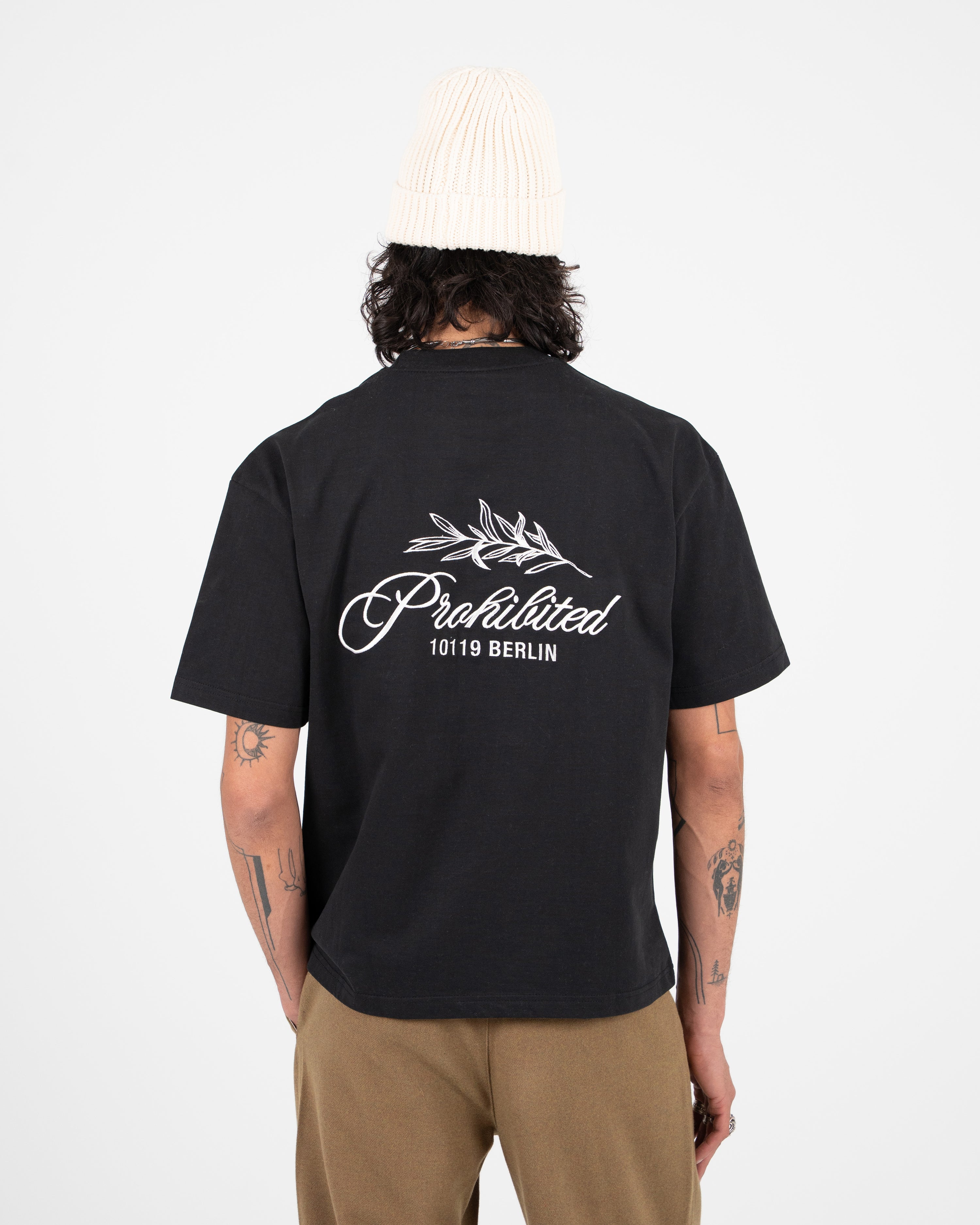 PB Leaf Tee Black
