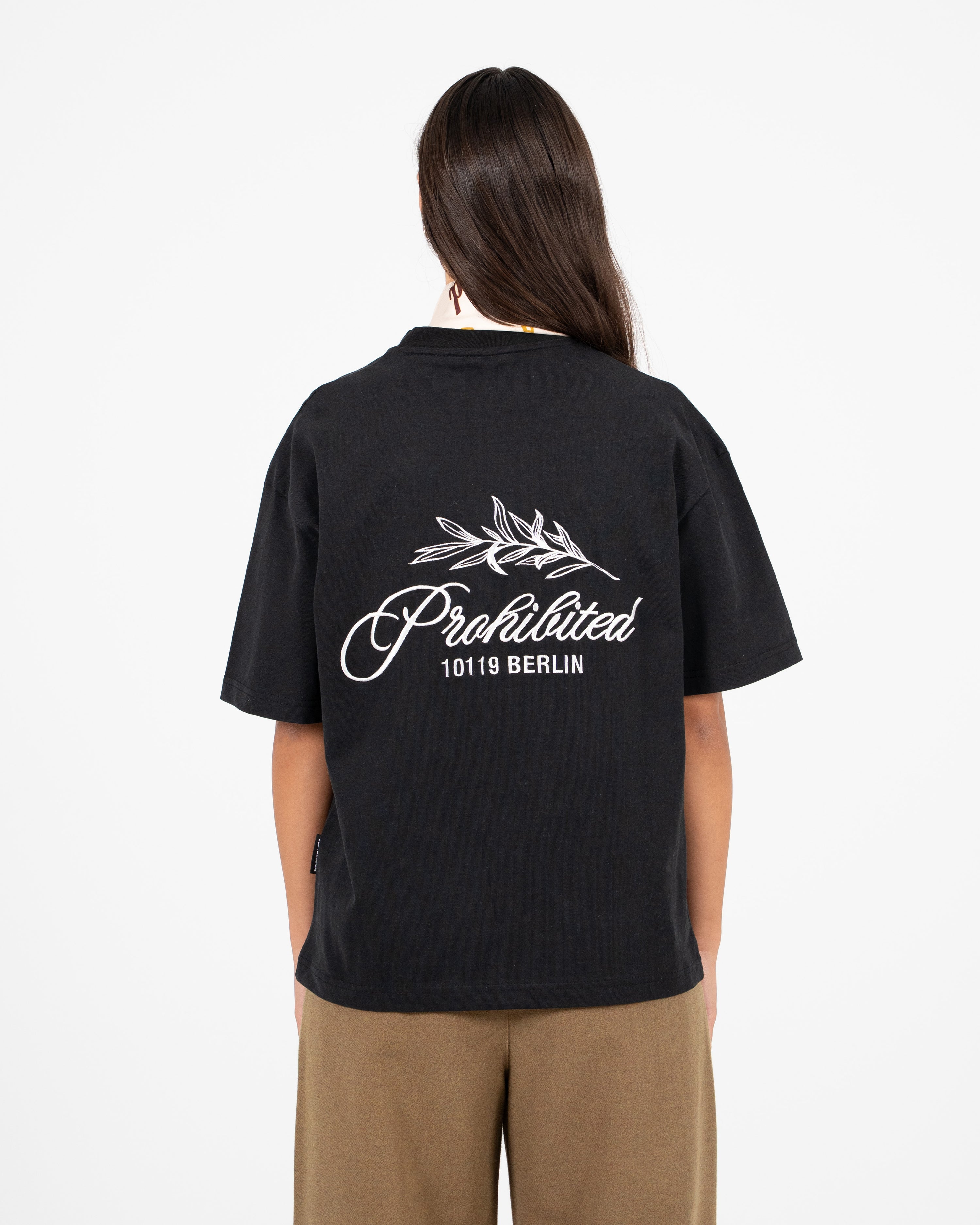 PB Leaf Tee Black