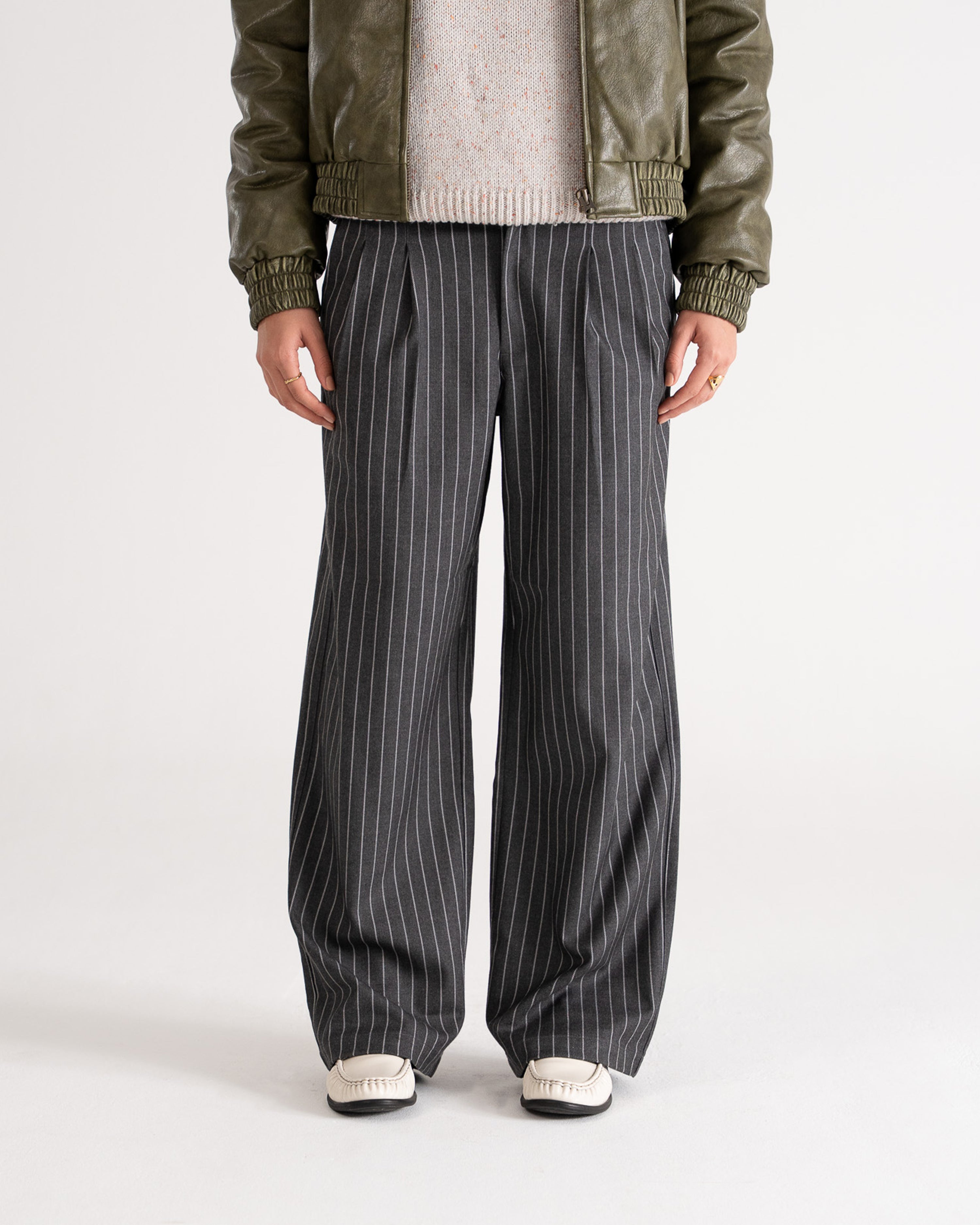 Pinstripe Pleated Pants Grey