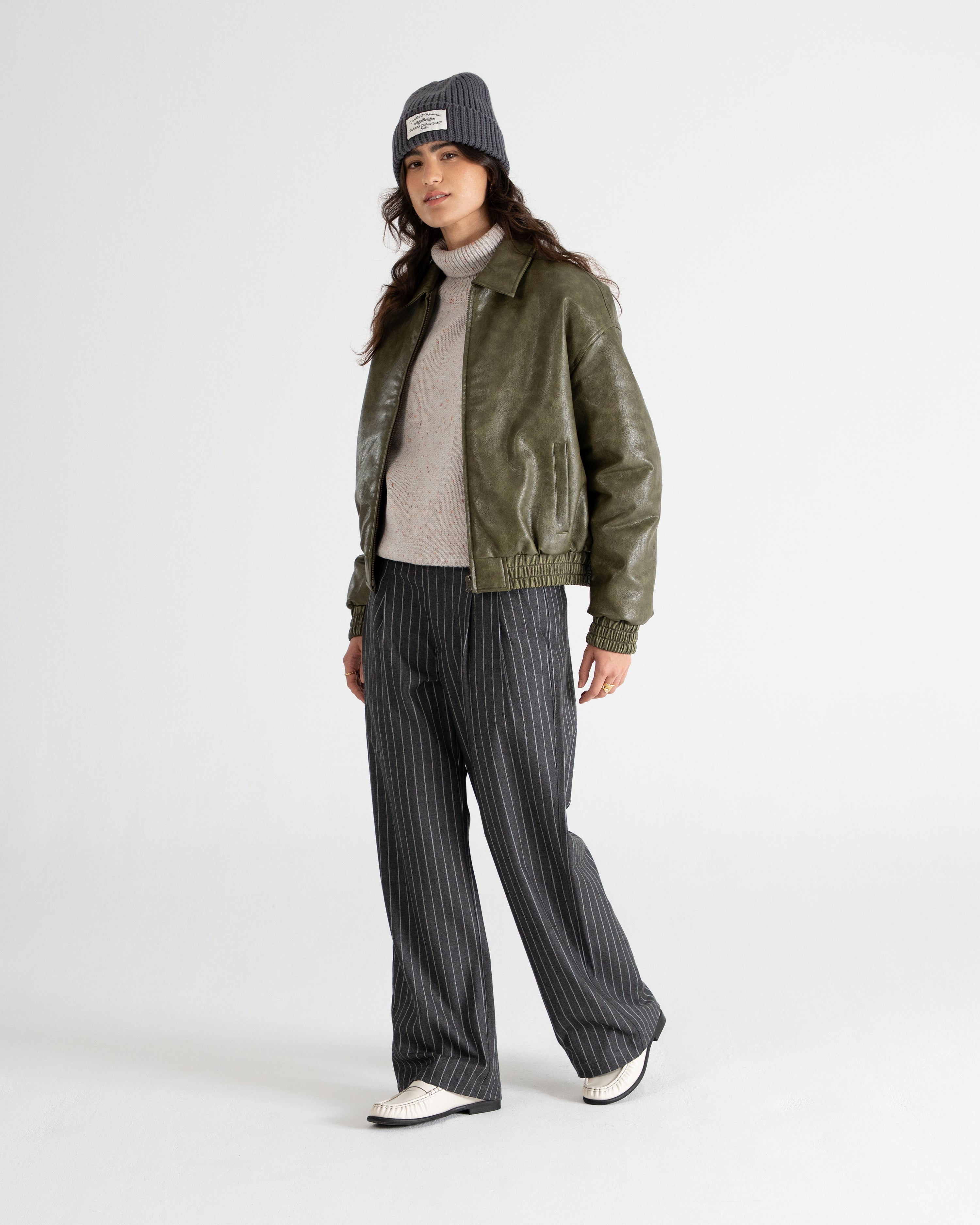 Pinstripe Pleated Pants Grey