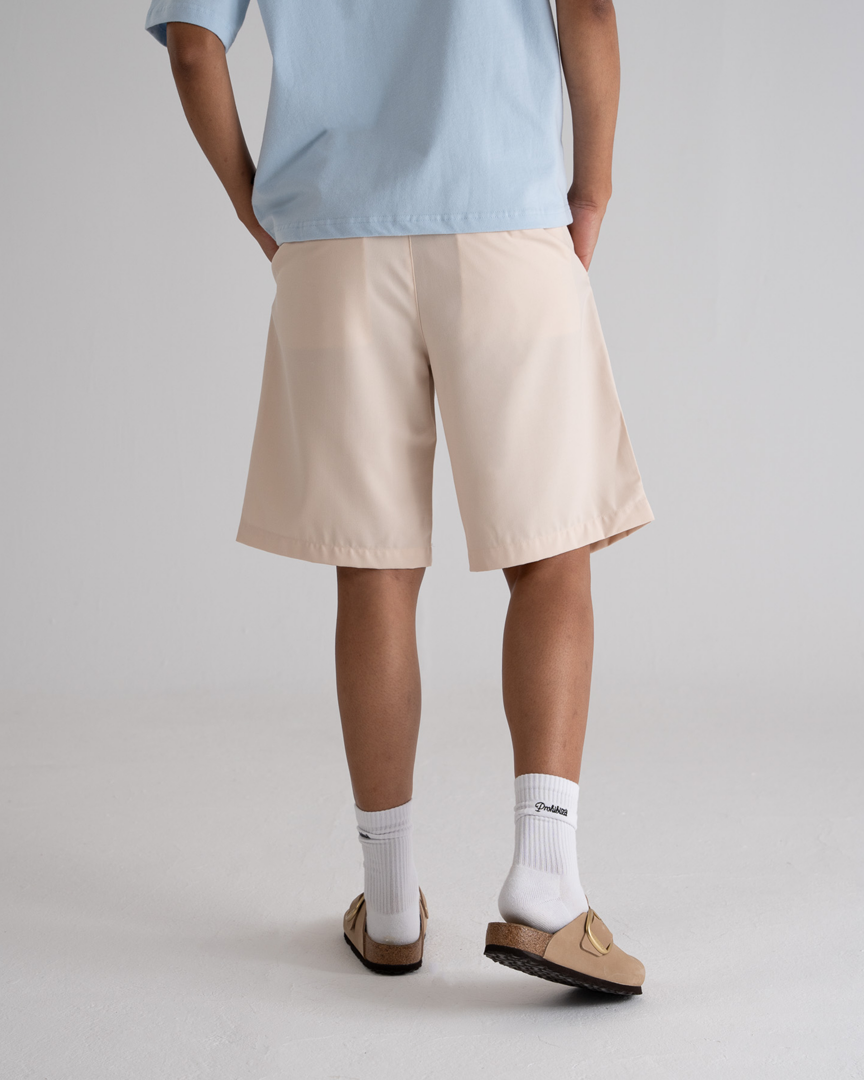 Pleated Shorts Cream