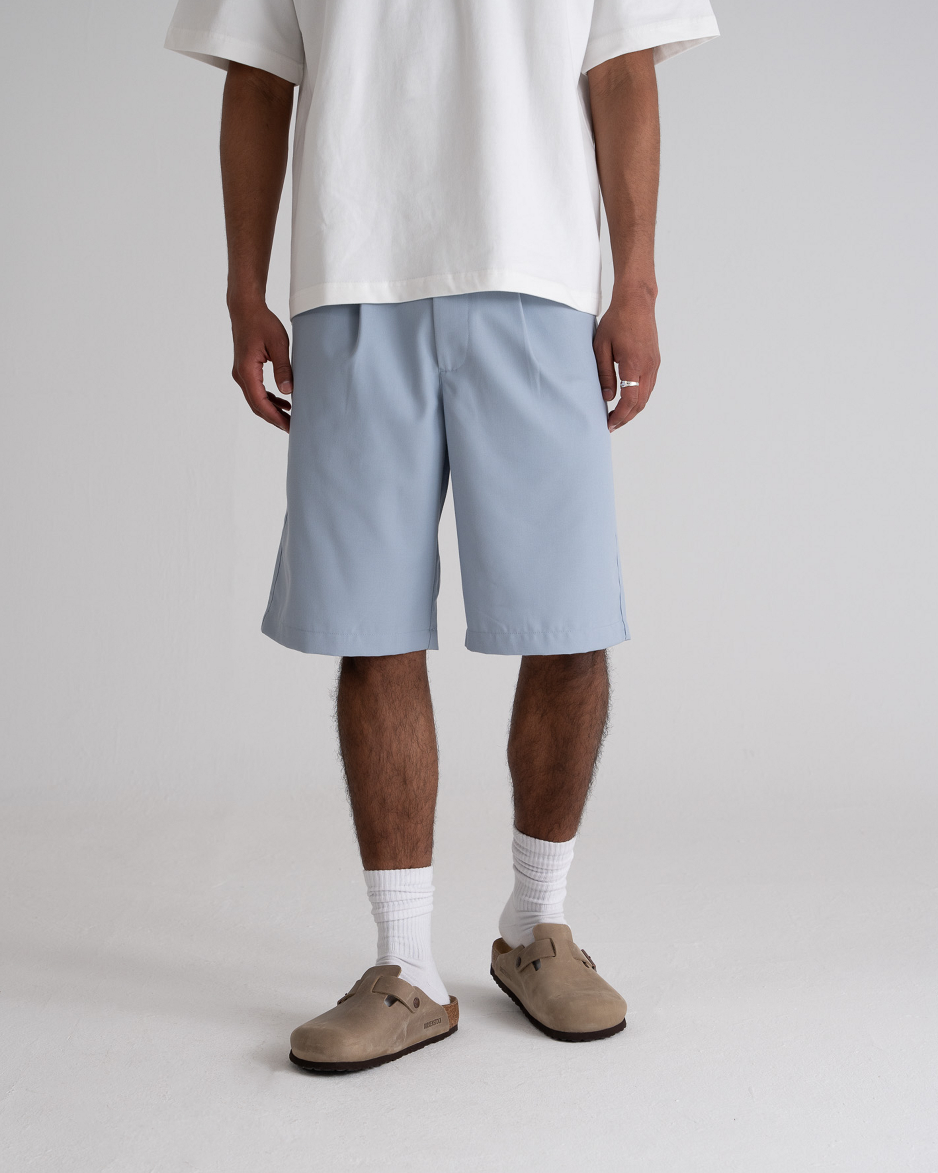 Pleated Shorts Light Blue