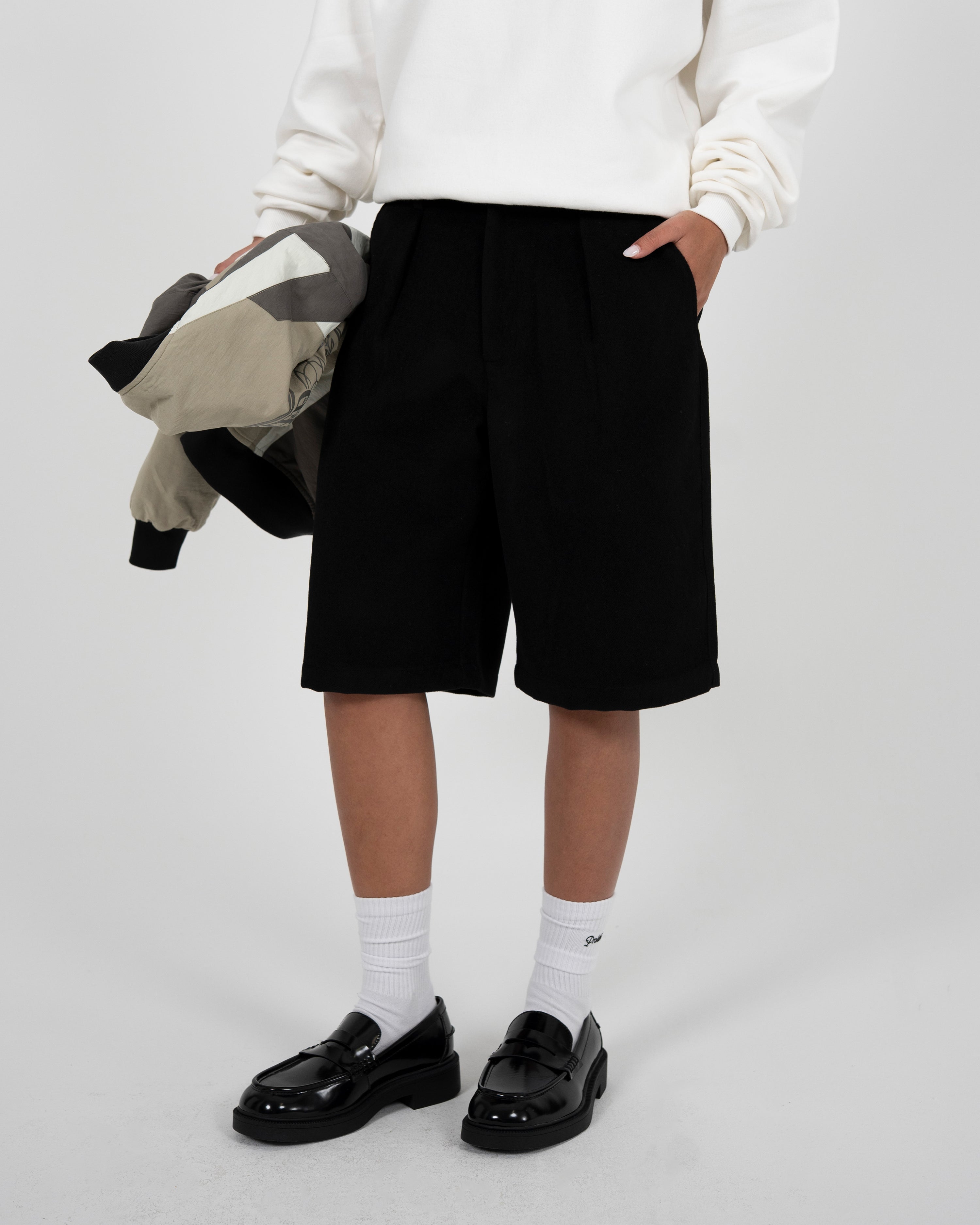 Podium Pleated Shorts Black