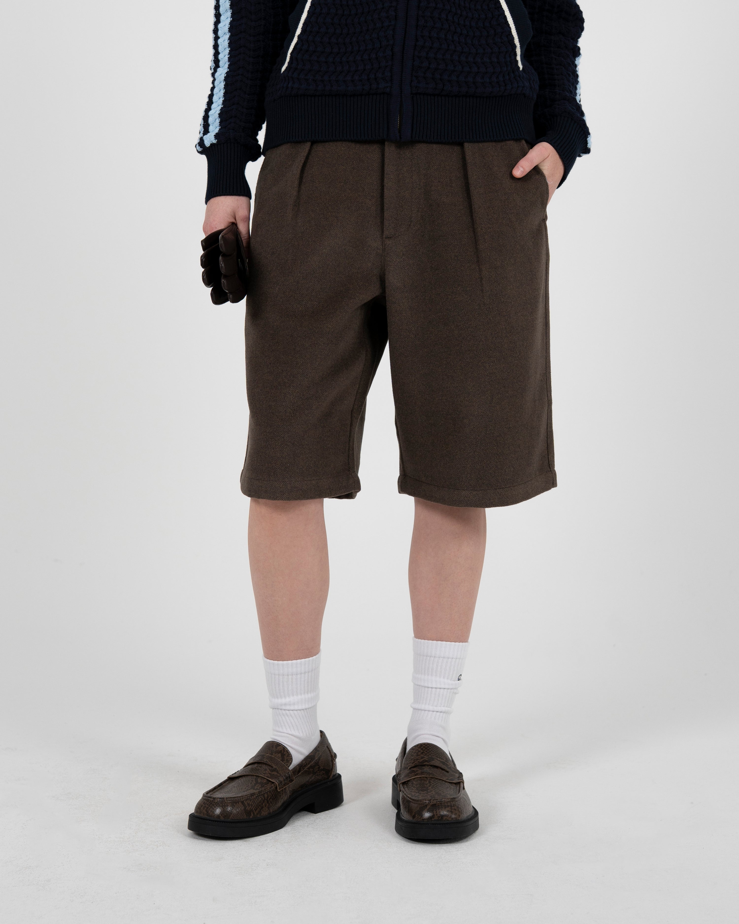 Podium Pleated Shorts Brown