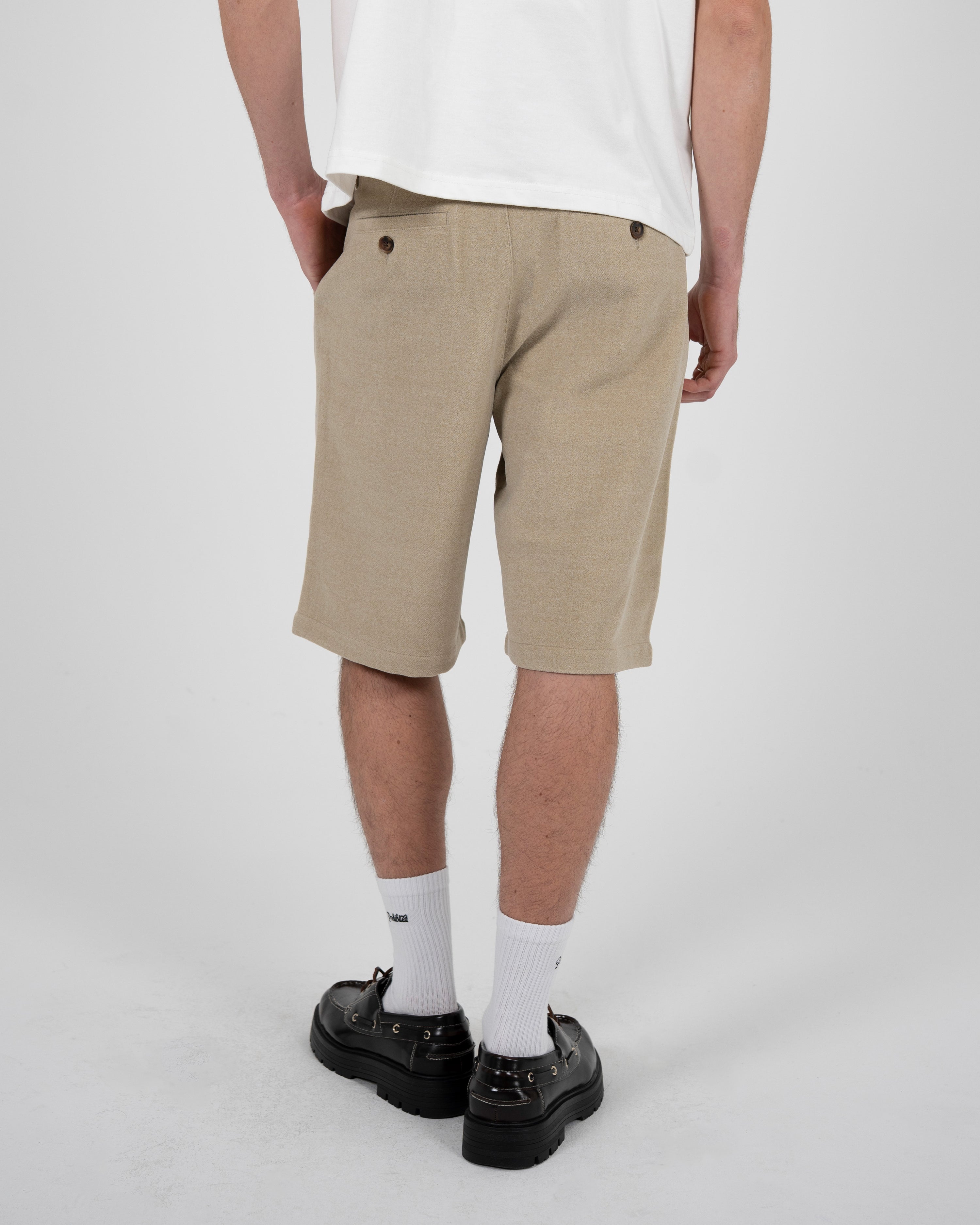 Podium Pleated Shorts Cream