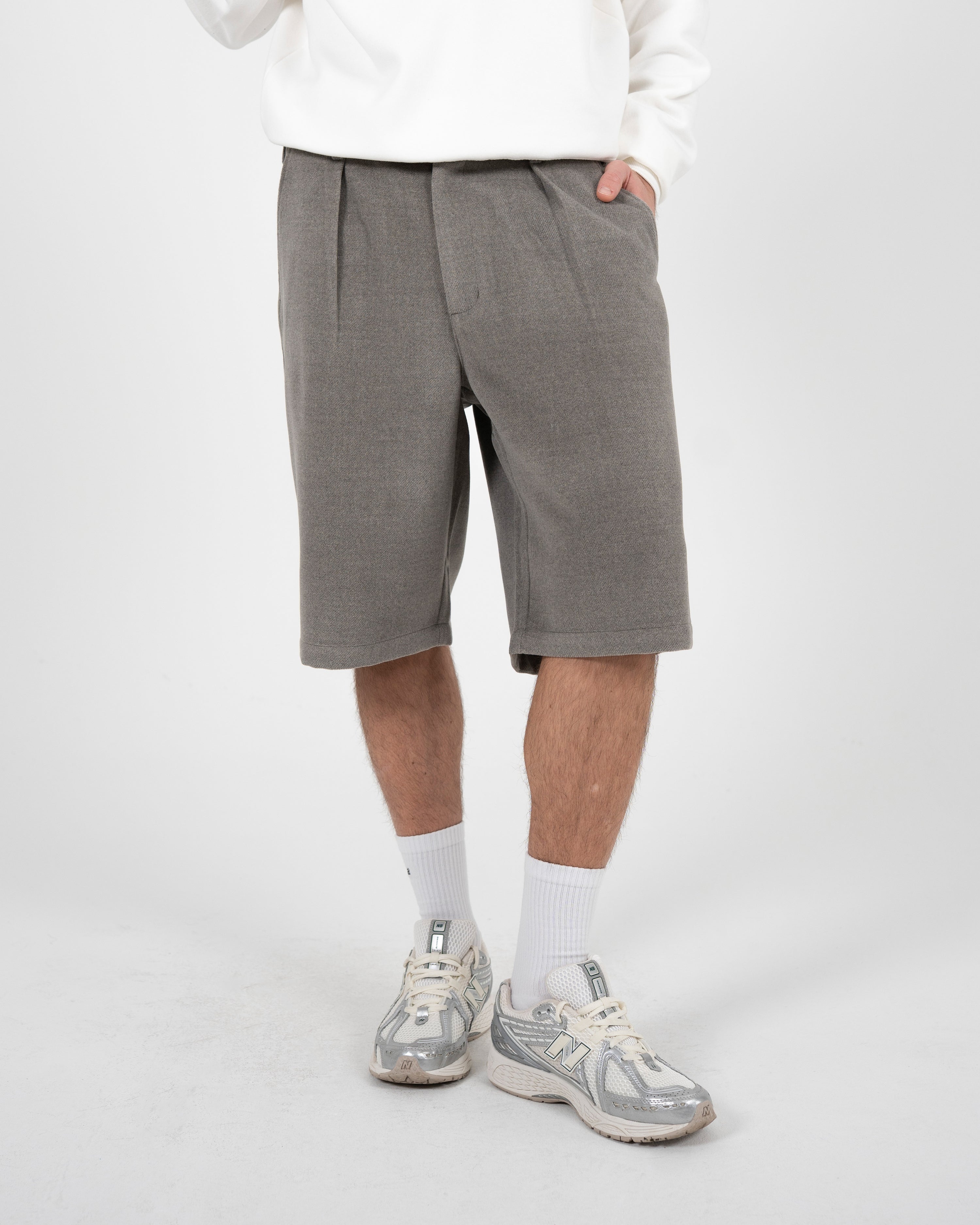 Podium Pleated Shorts Grey