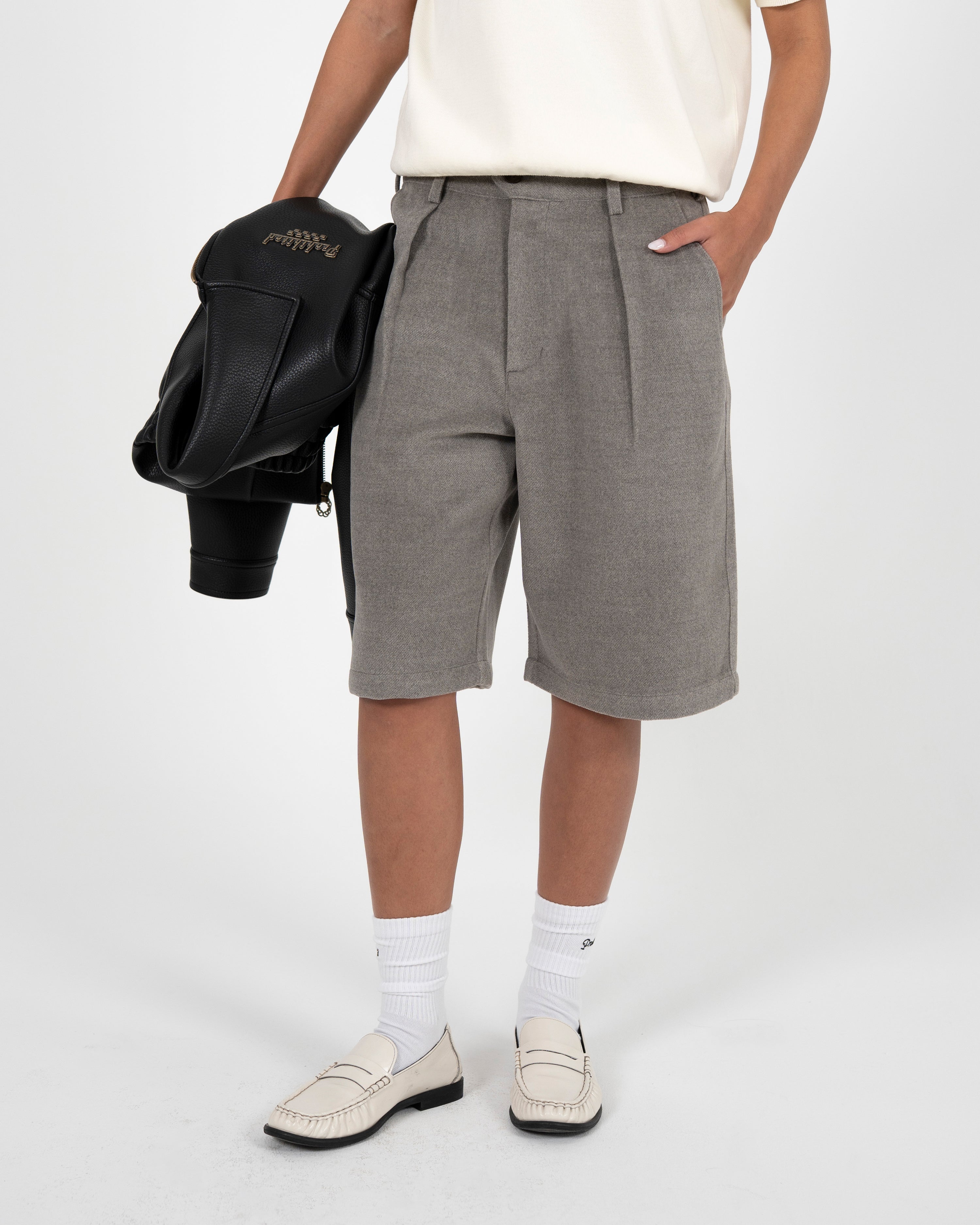 Podium Pleated Shorts Grey