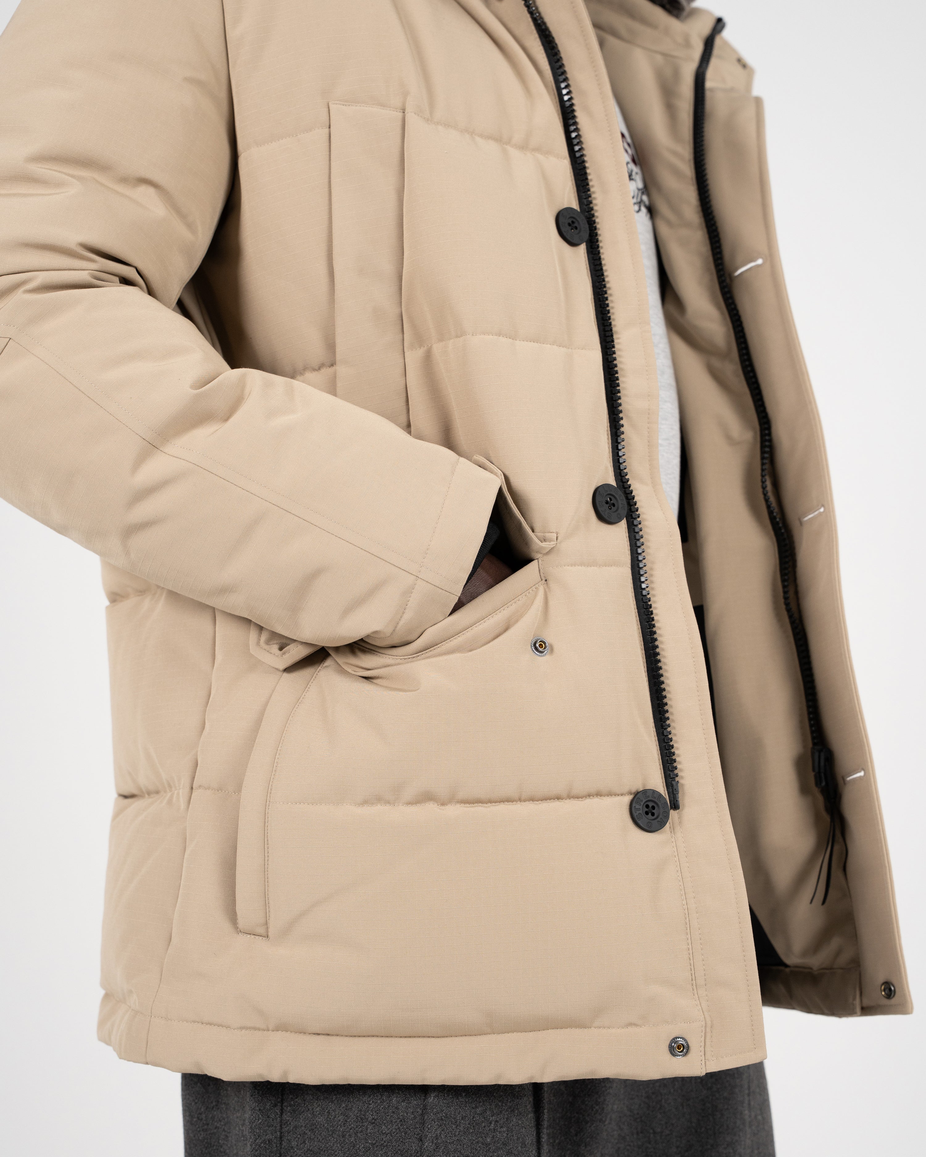The Swiss Yuppie Winter Jacket Sand
