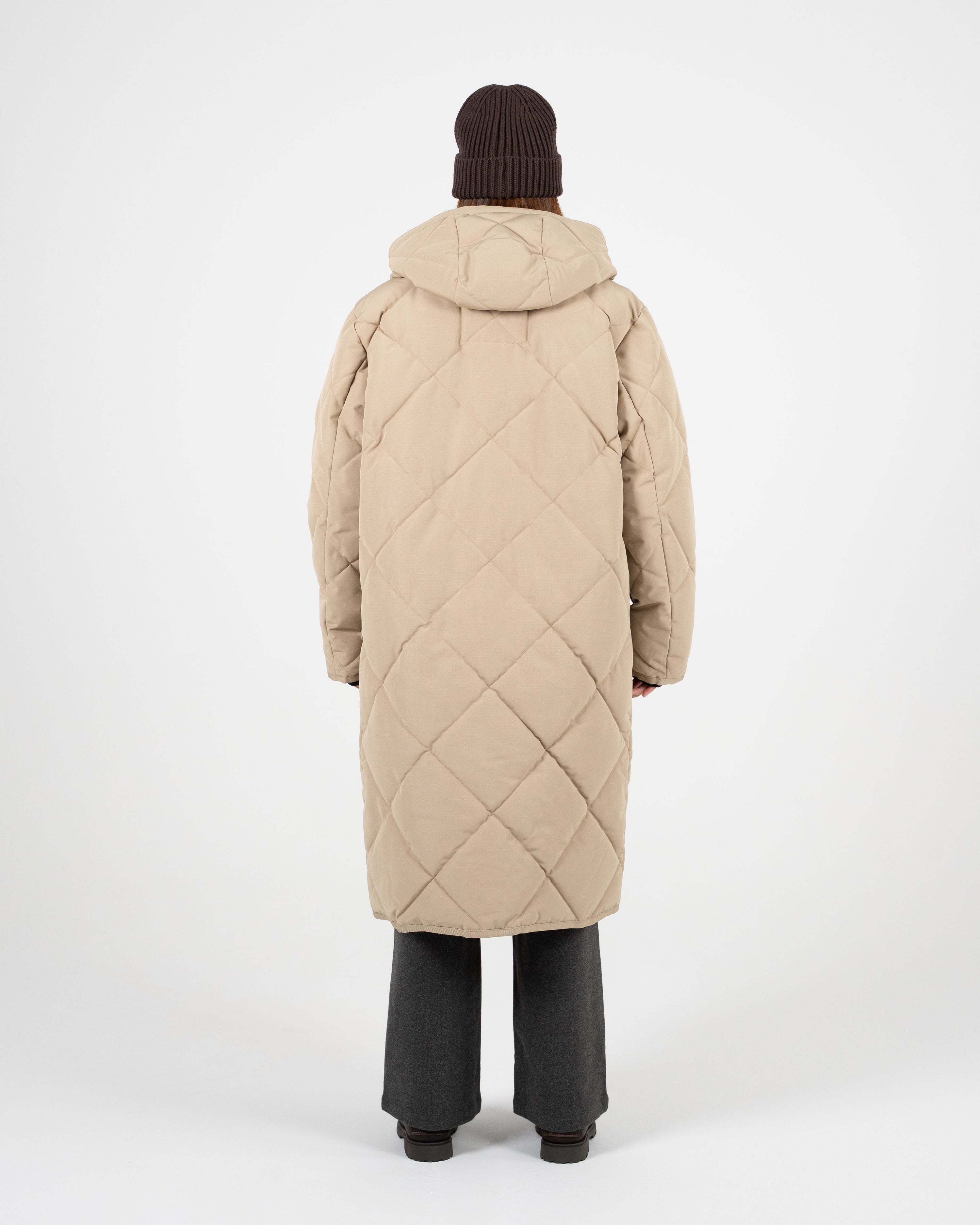 The Swiss Yuppie Winter Parka Sand