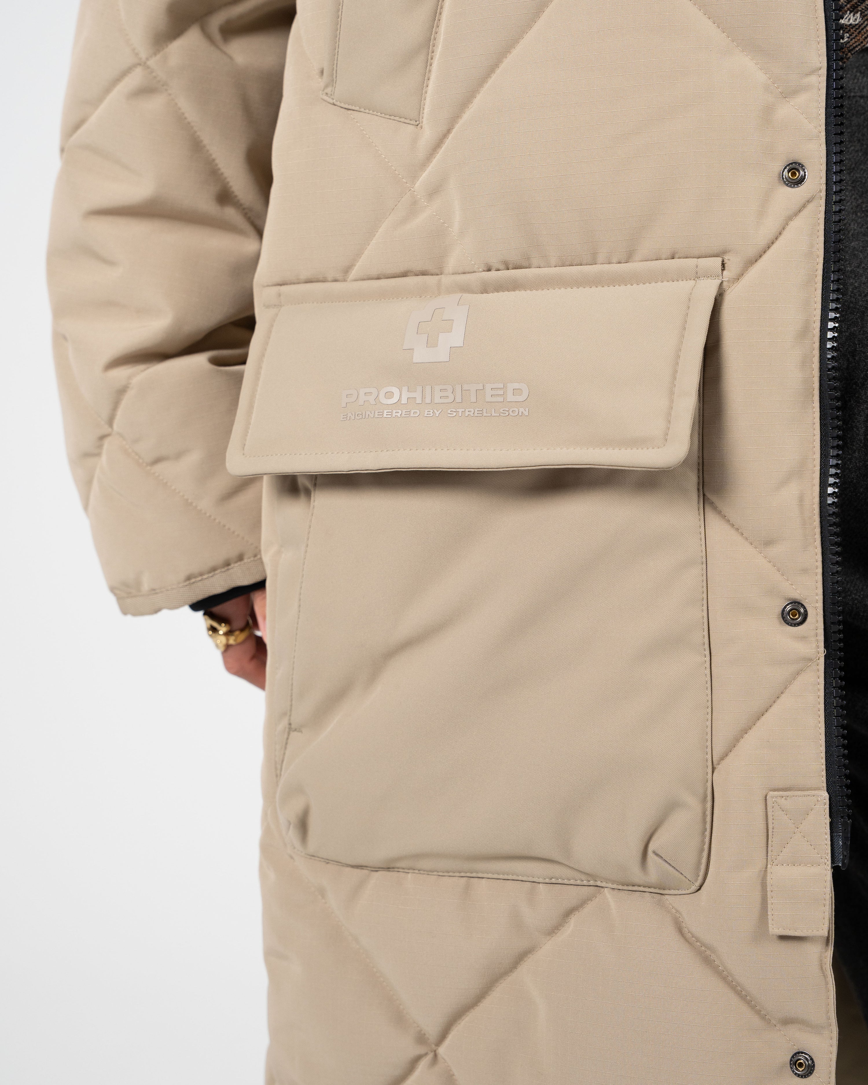 The Swiss Yuppie Winter Parka Sand