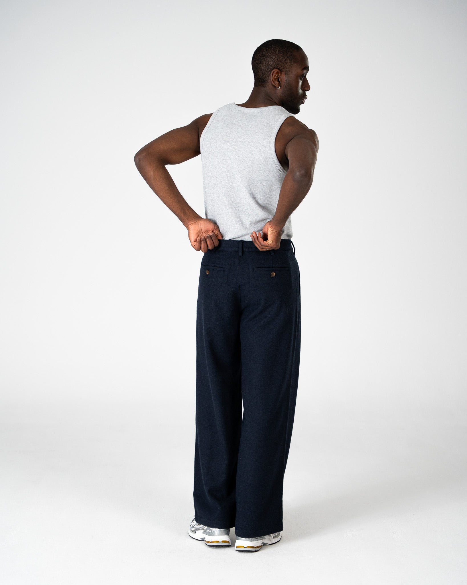 The Embroidery Tank Top Grey Melange