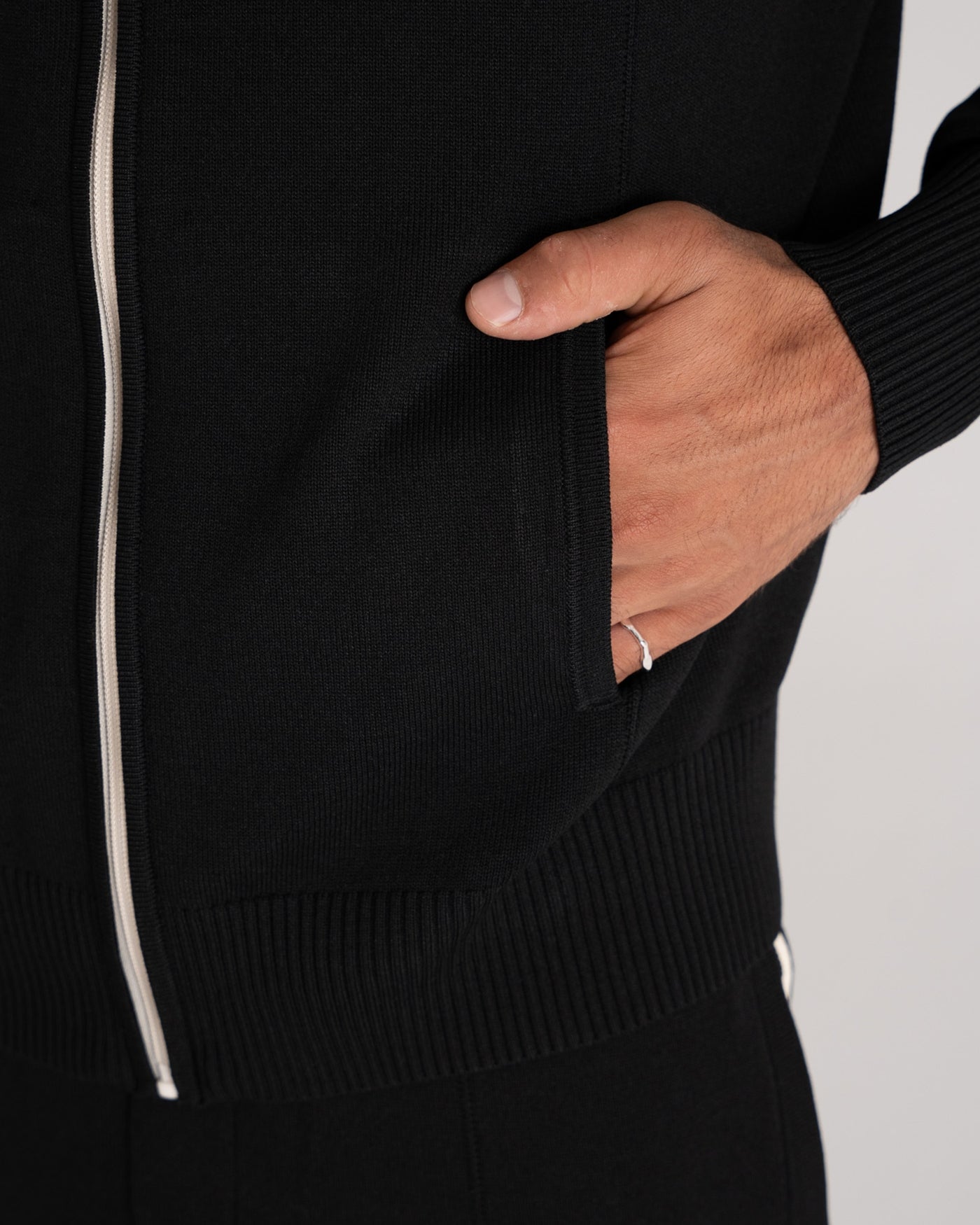Trail Knitted Trackjacket | Black